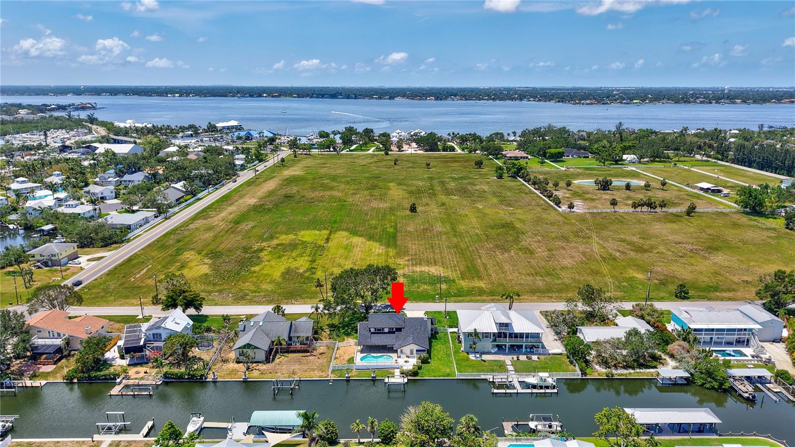 Listing photo id 71 for 4506 17th Street W