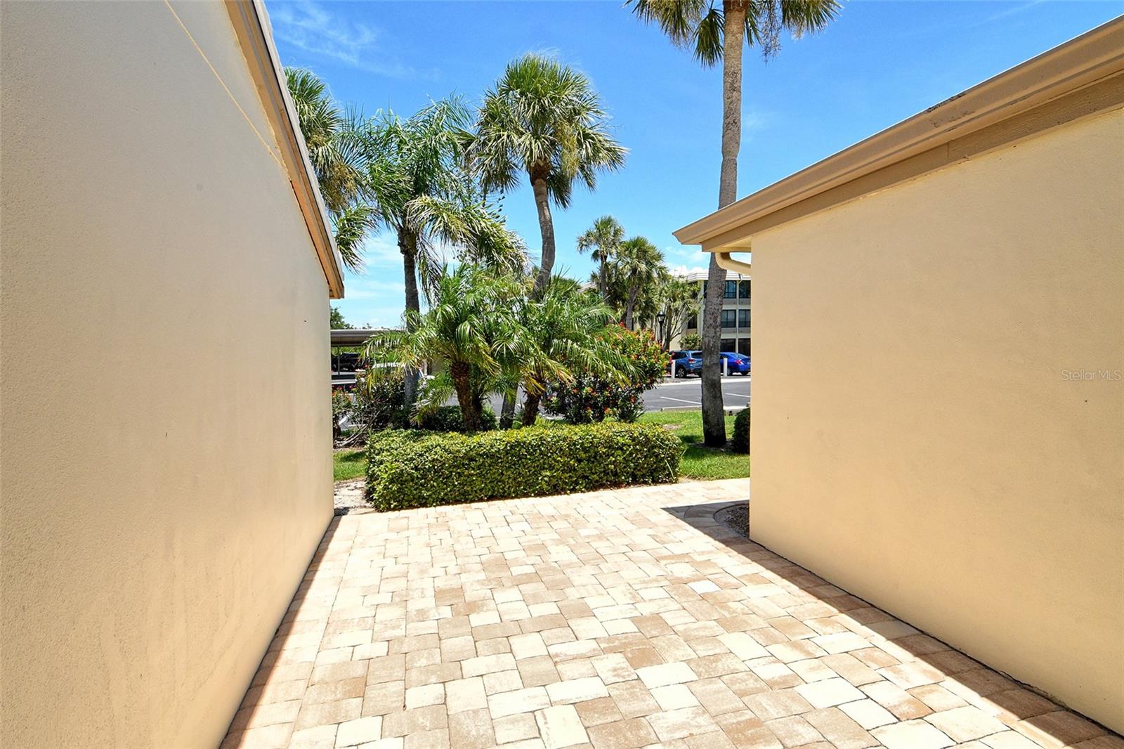 Image 48 of 80 For 104 Whispering Sands Drive V27