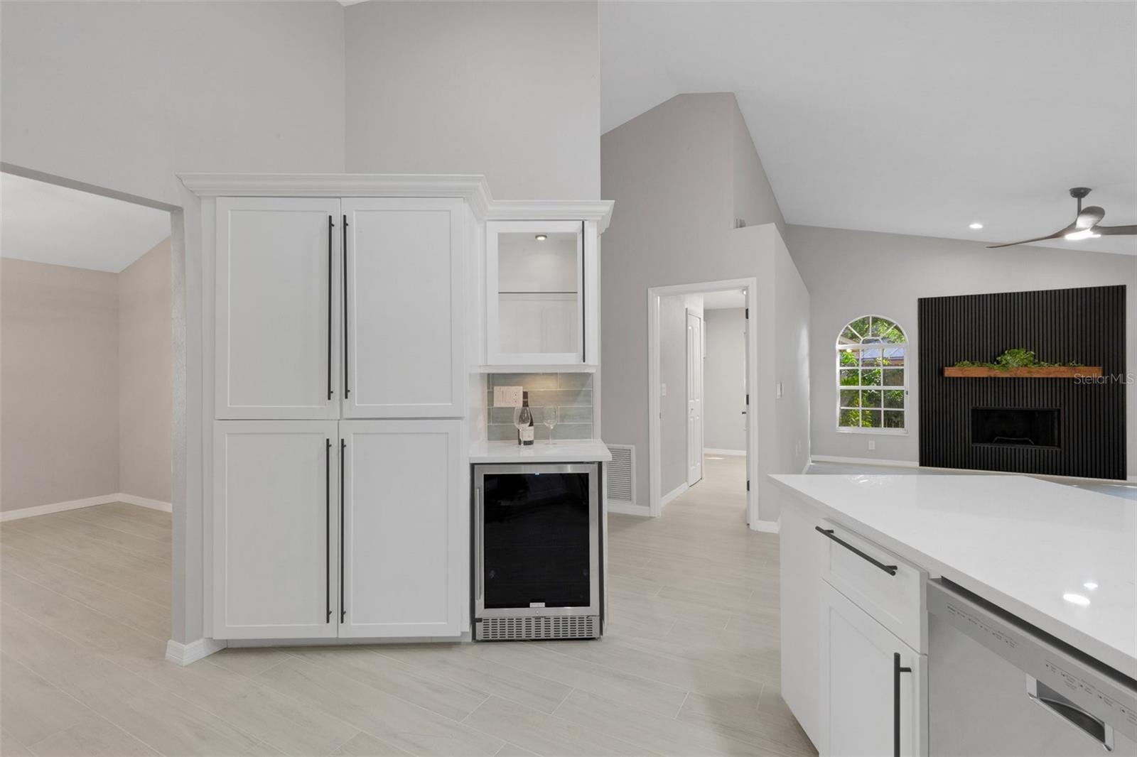 Image 19 of 87 For 4473 Diamond Circle S