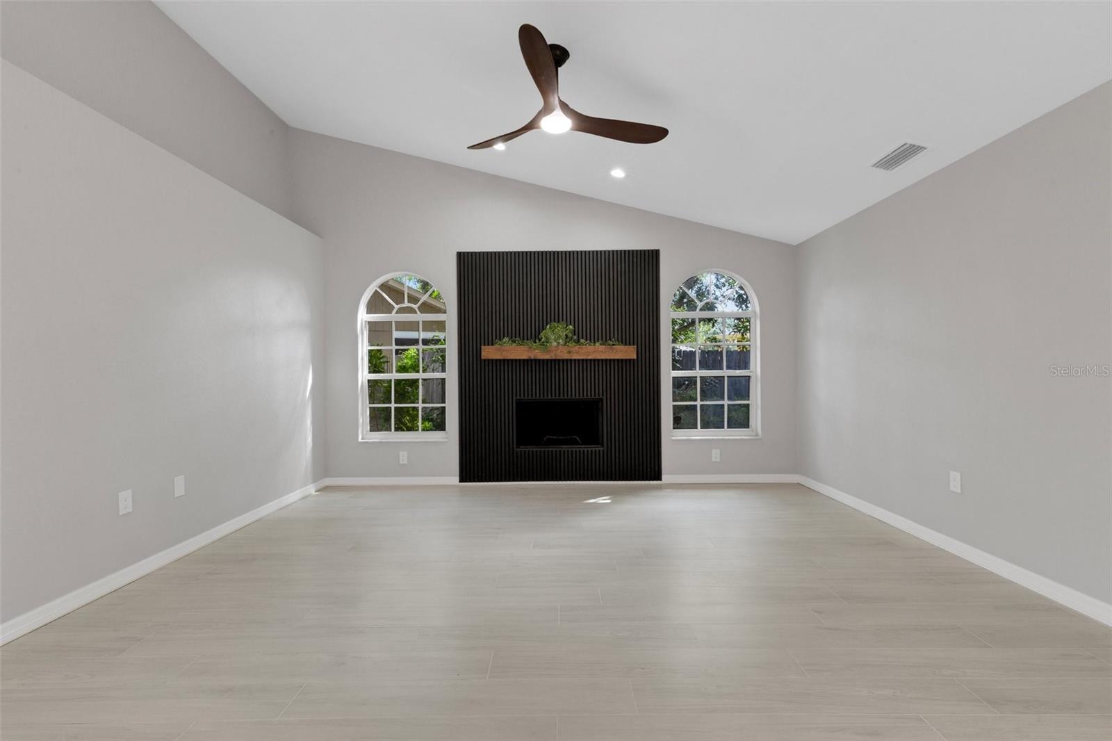 Image 31 of 87 For 4473 Diamond Circle S