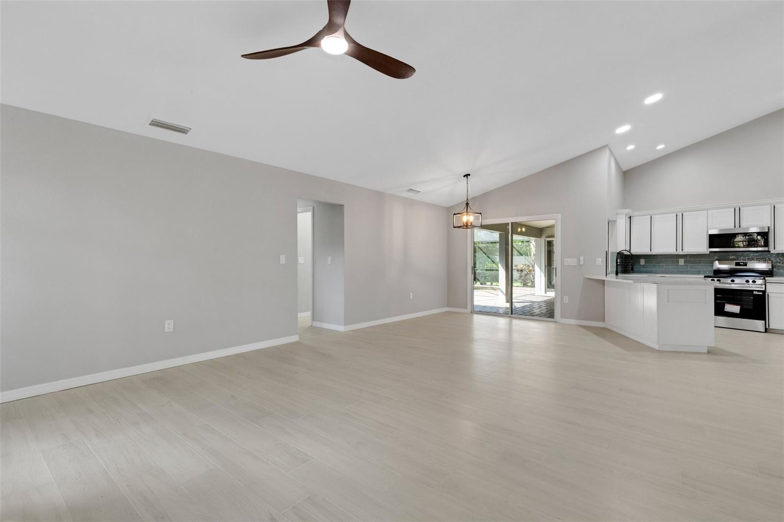 Image 32 of 87 For 4473 Diamond Circle S