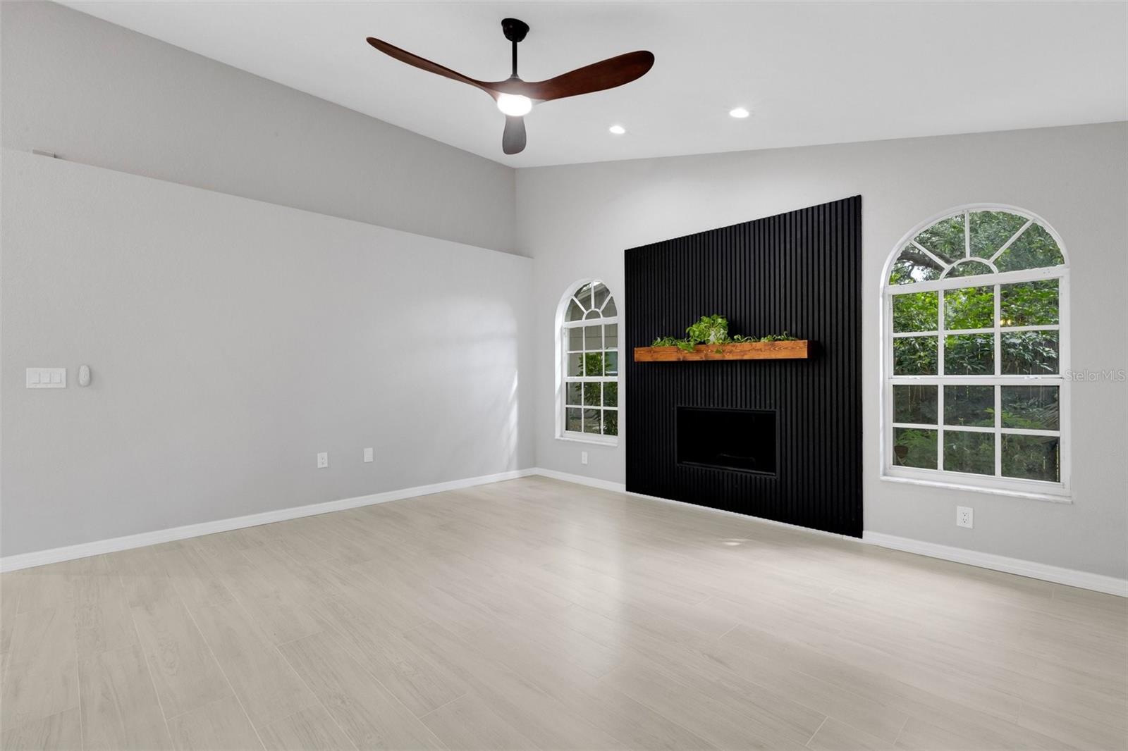 Image 36 of 87 For 4473 Diamond Circle S