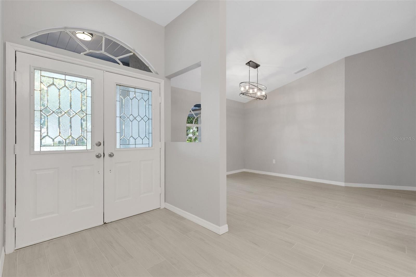 Image 6 of 87 For 4473 Diamond Circle S
