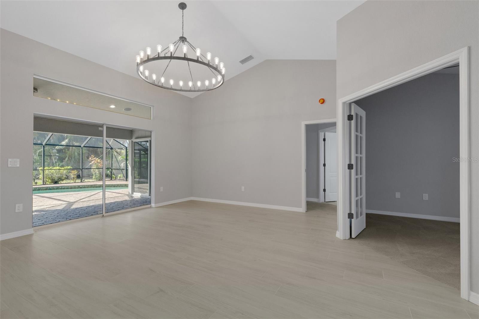 Image 9 of 87 For 4473 Diamond Circle S