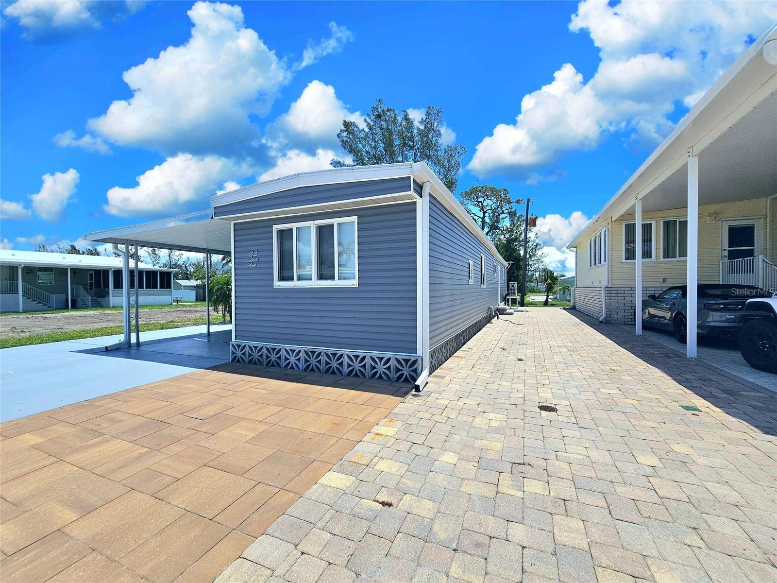 Image 27 of 33 For 10315 Cortez Road W 32-7
