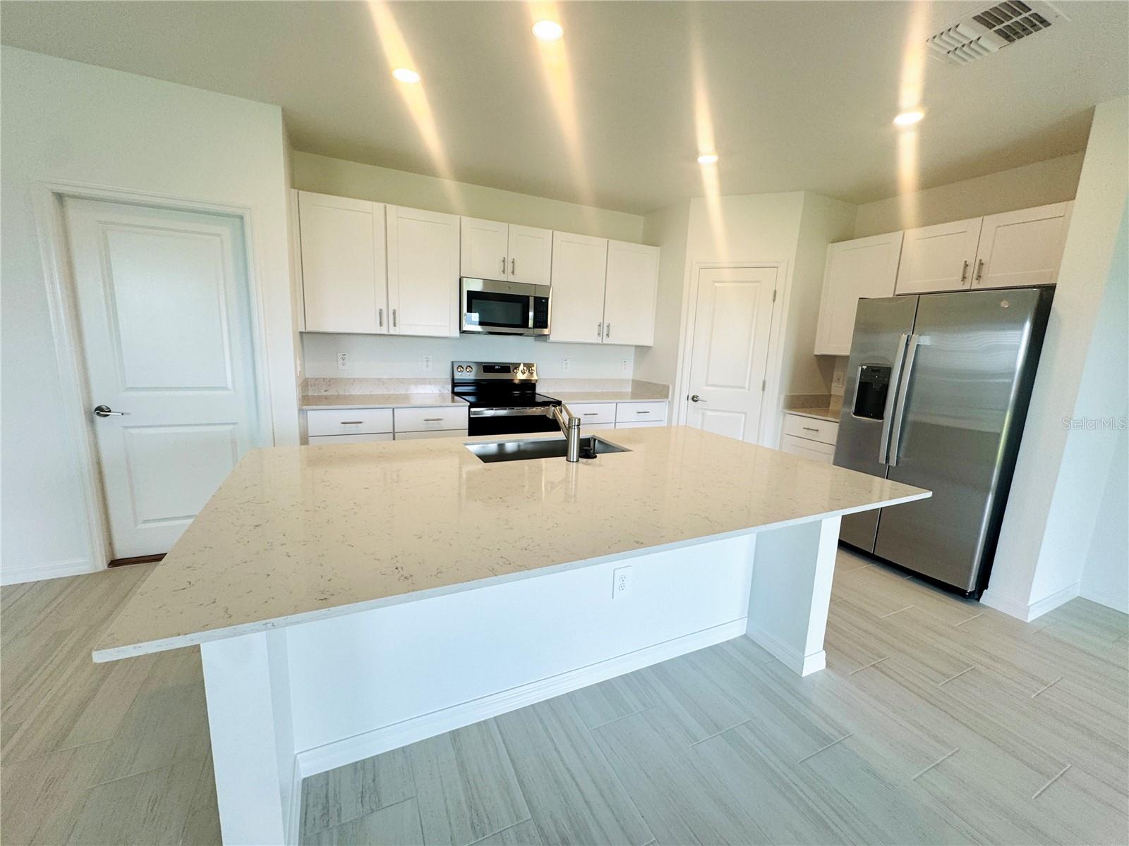Image 7 of 32 For 8537 Bella Mar Trl