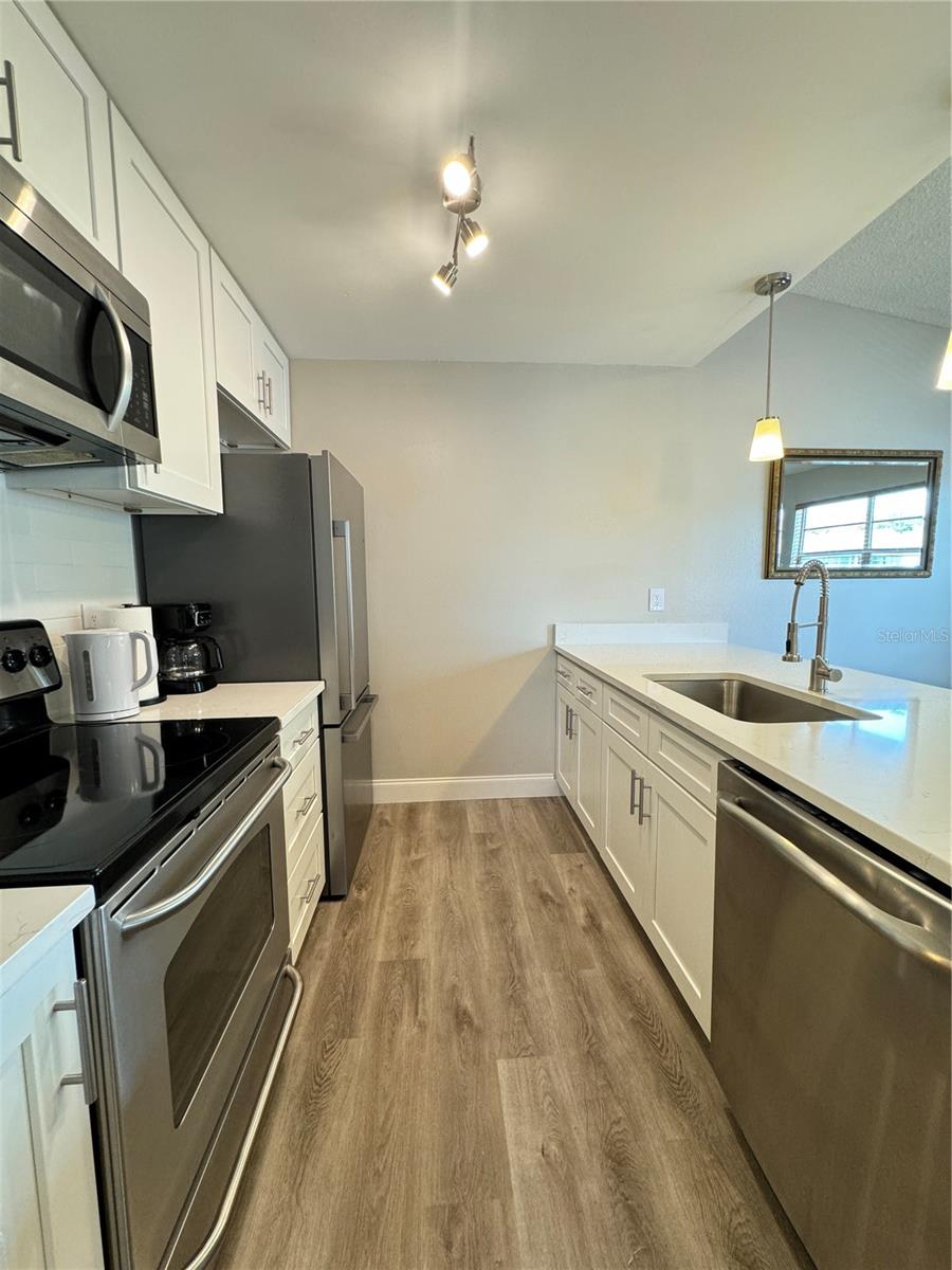 Image 11 of 34 For 3811 59th Avenue W 3811