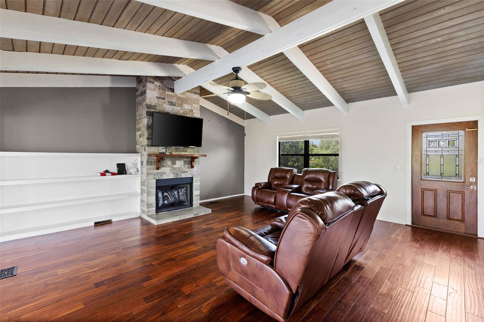 Image 8 of 51 For 6406 Lincoln Road