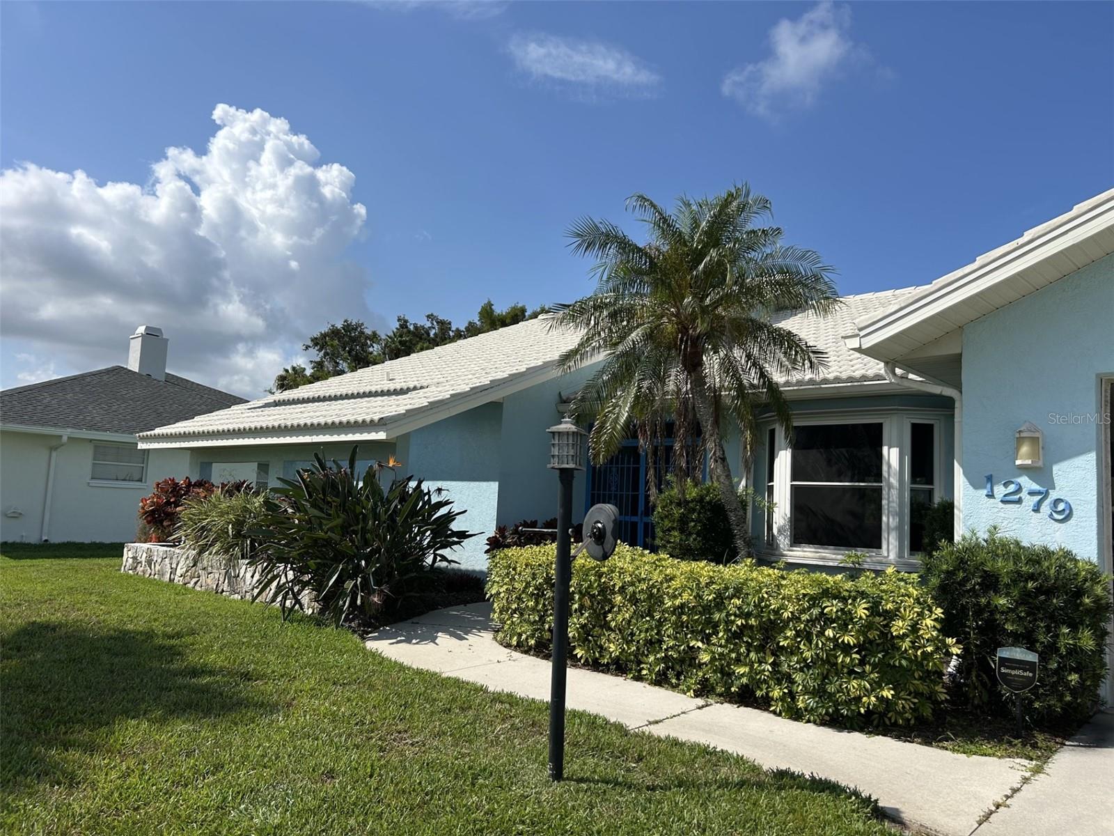 Image 2 of 6 For 1279 Vermeer Drive
