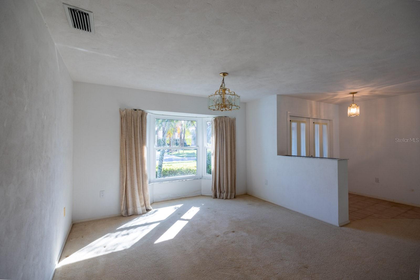 Image 22 of 77 For 1279 Vermeer Drive