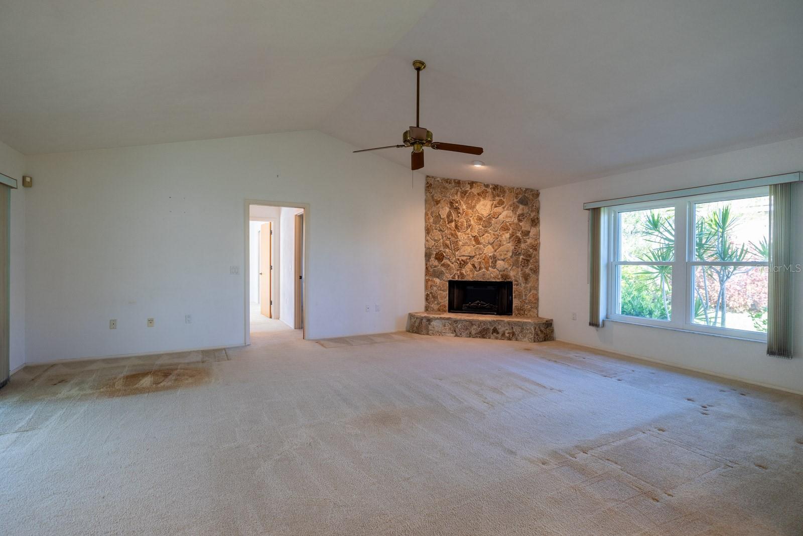 Image 30 of 77 For 1279 Vermeer Drive