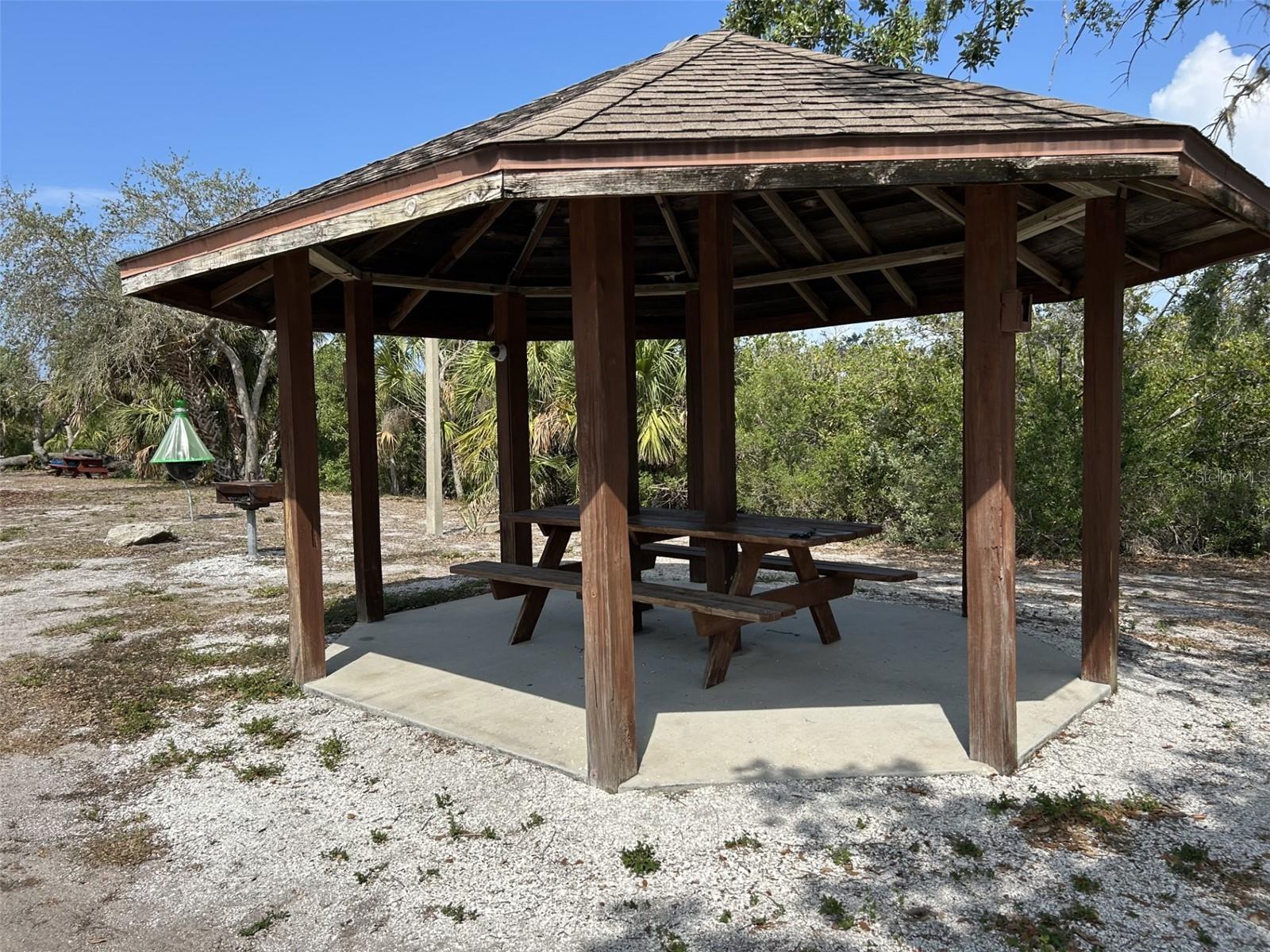 Image 4 of 6 For 1279 Vermeer Drive