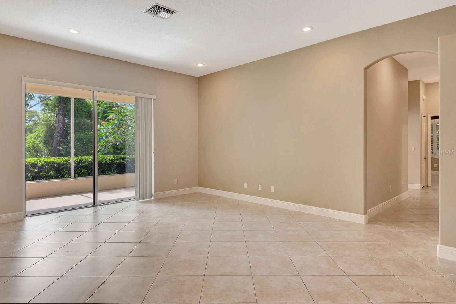 Image 10 of 61 For 8047 Desoto Woods Drive