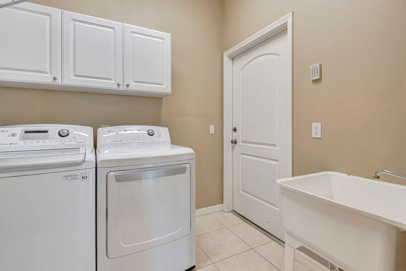 Image 12 of 61 For 8047 Desoto Woods Drive