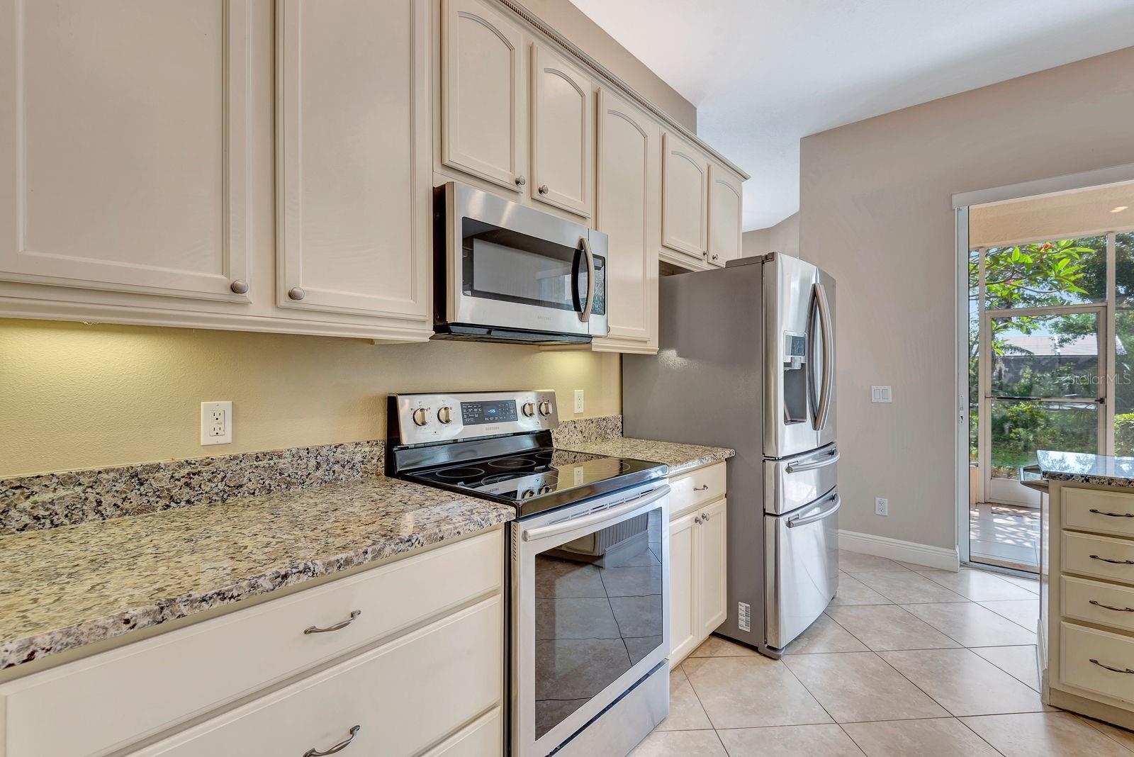 Image 20 of 61 For 8047 Desoto Woods Drive