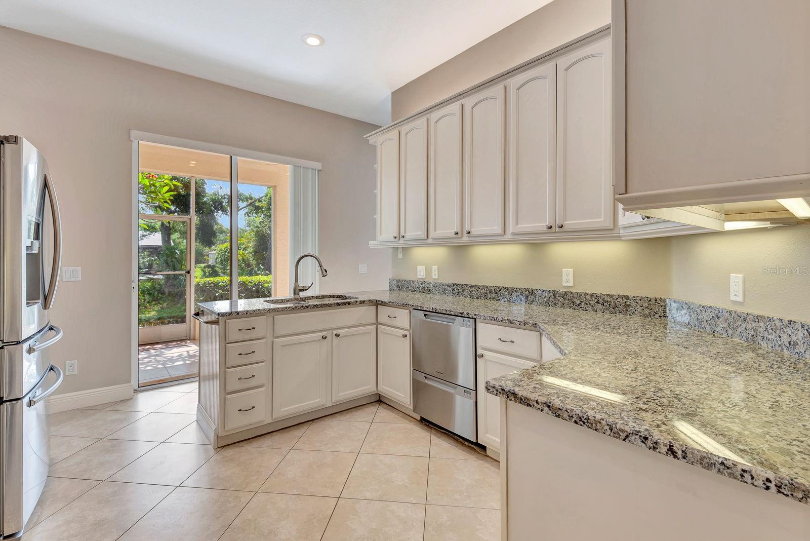 Image 21 of 61 For 8047 Desoto Woods Drive