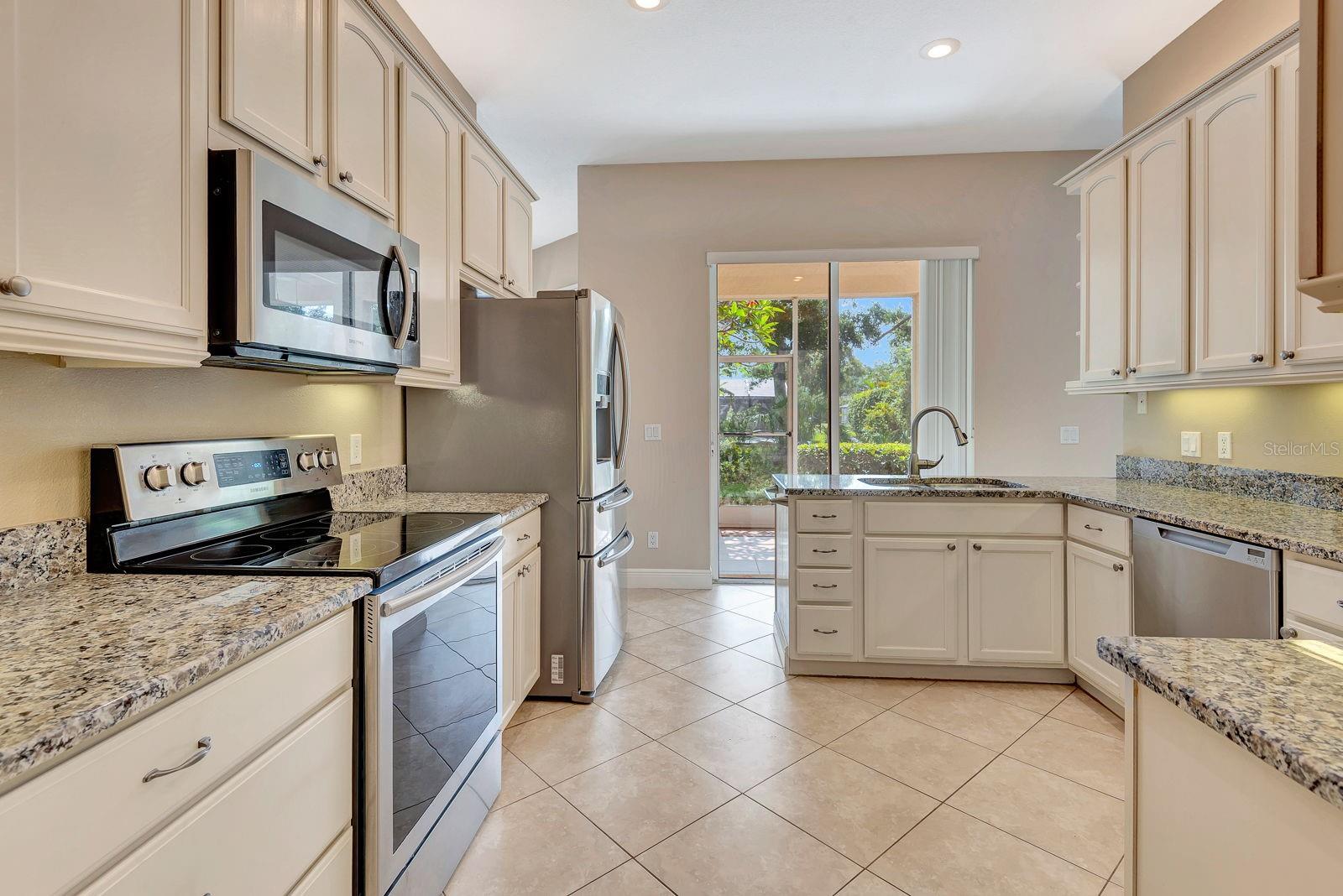 Image 22 of 61 For 8047 Desoto Woods Drive
