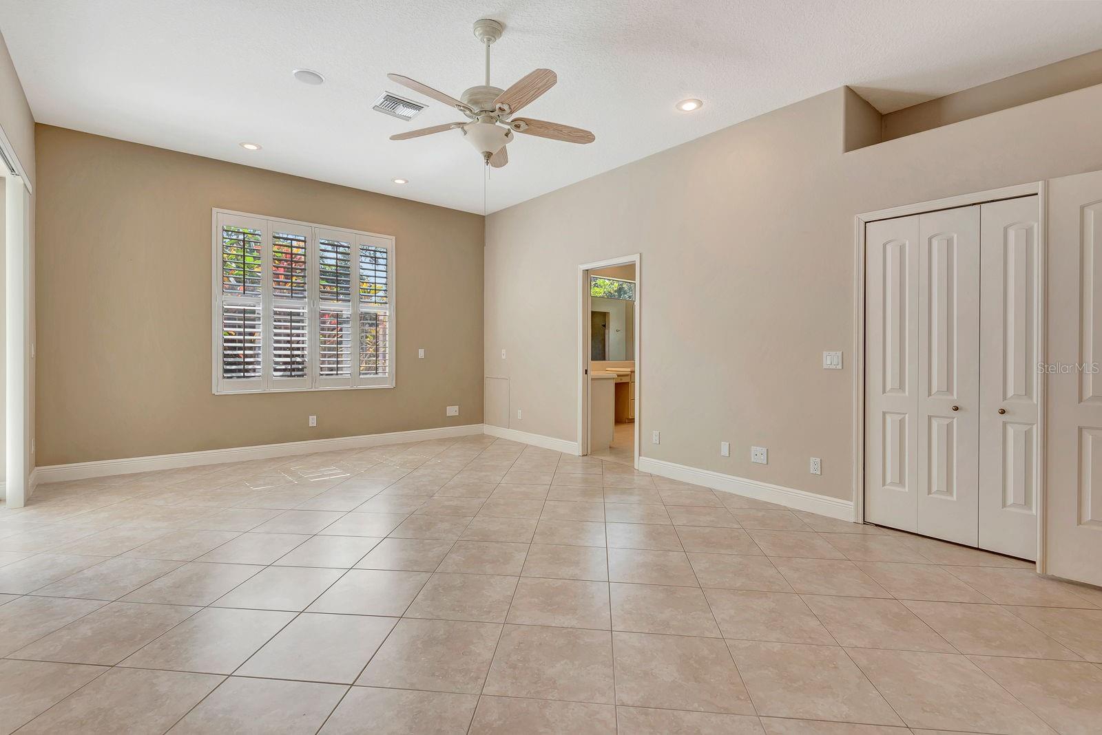 Image 35 of 61 For 8047 Desoto Woods Drive