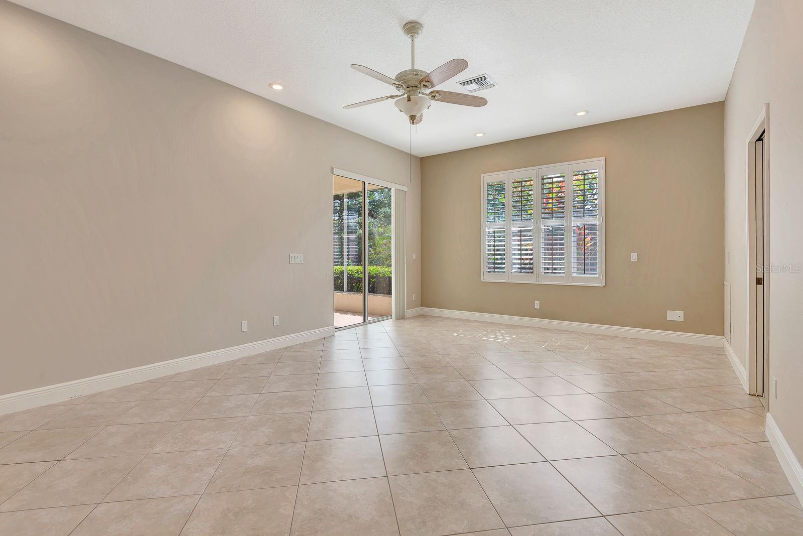 Image 36 of 61 For 8047 Desoto Woods Drive