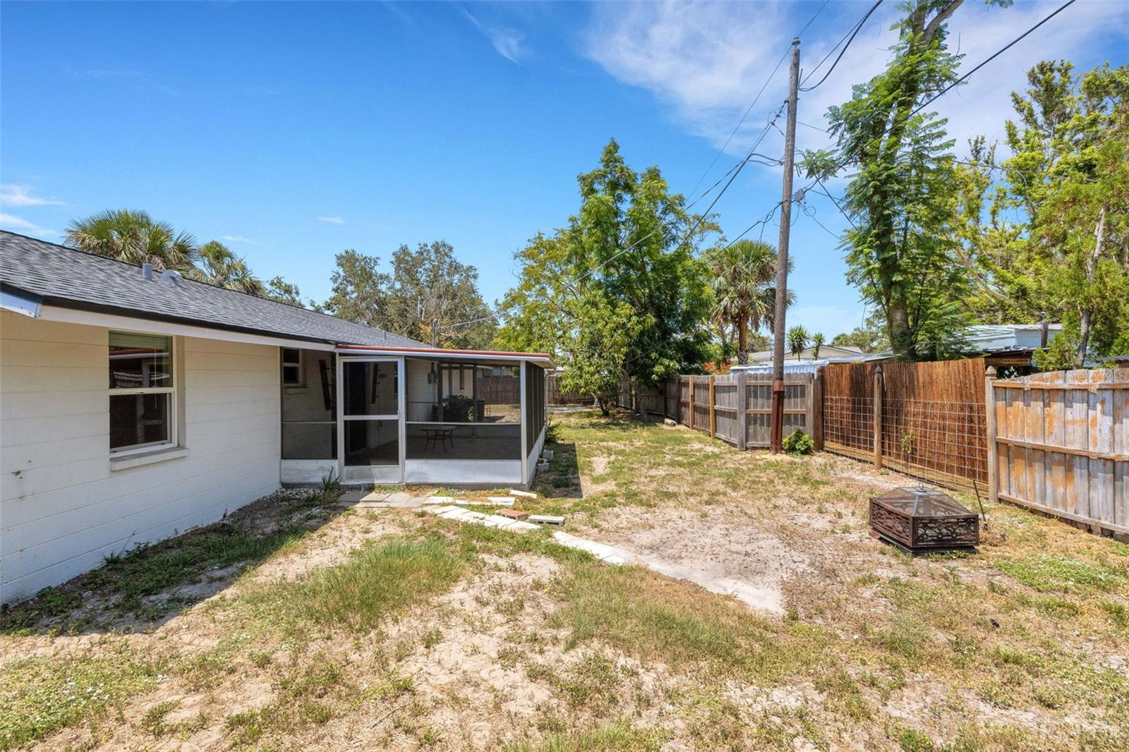 Image 39 of 46 For 112 Marland Court