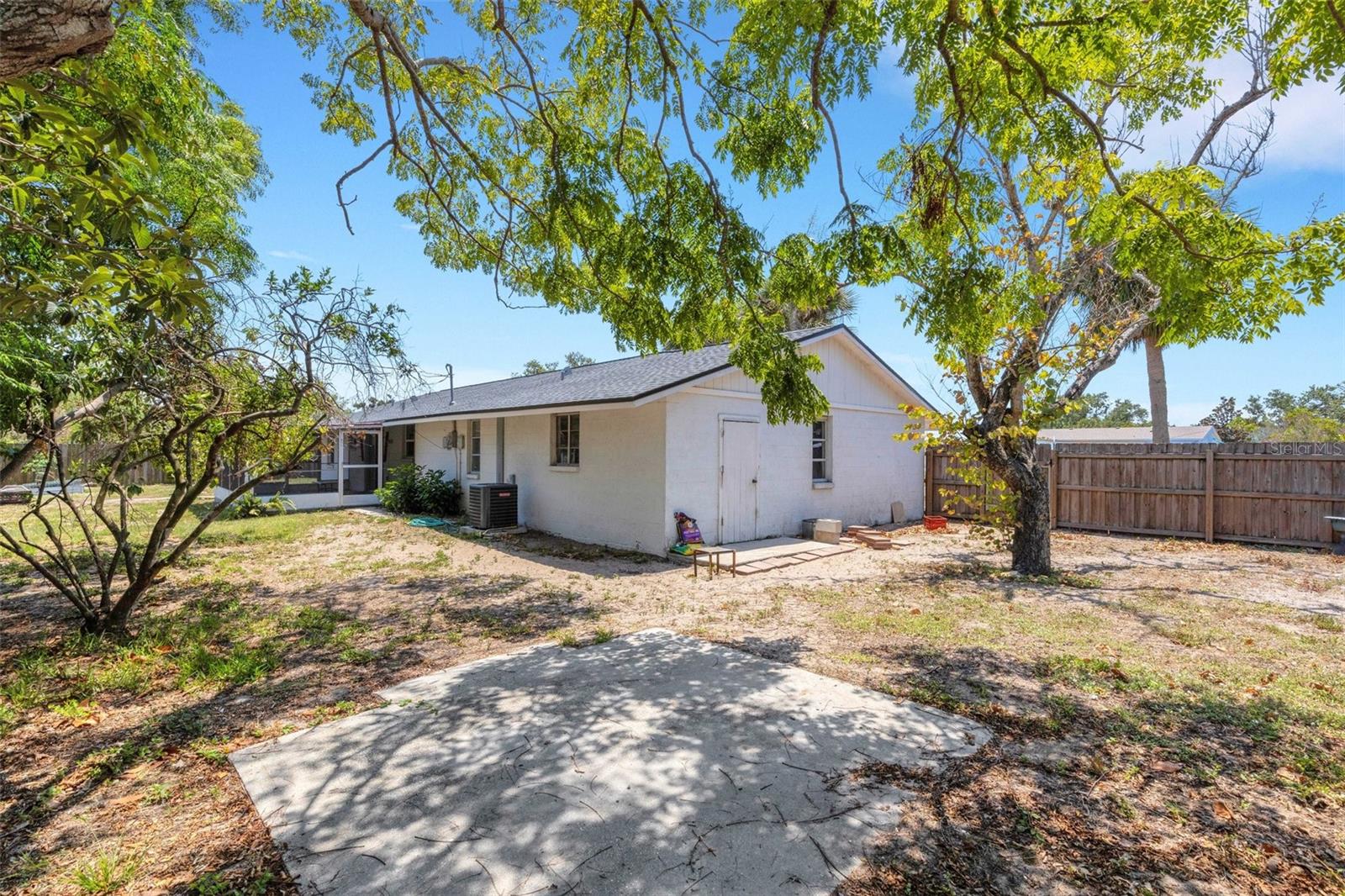 Image 40 of 46 For 112 Marland Court