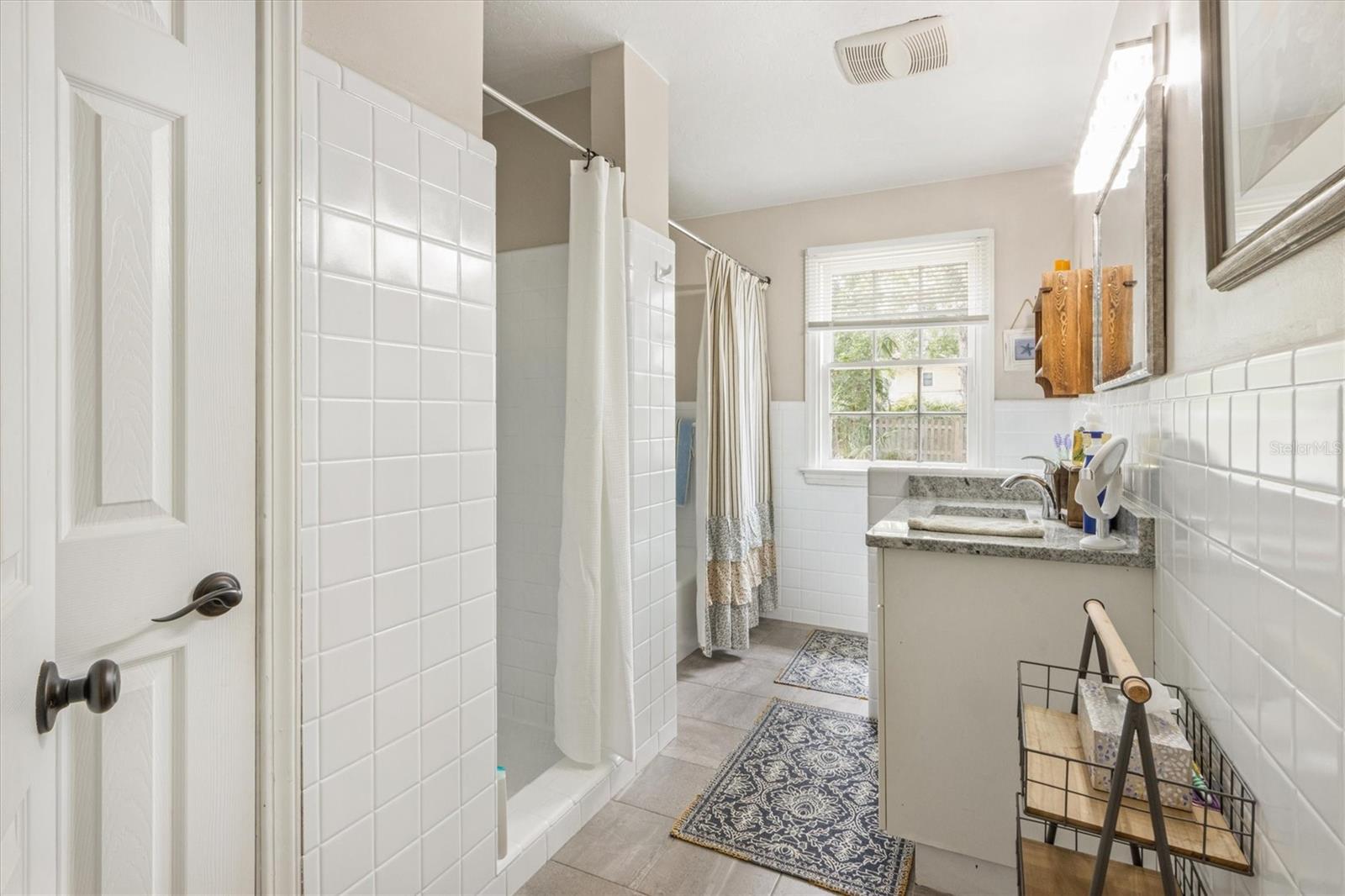 Image 17 of 26 For 102 28th Street W