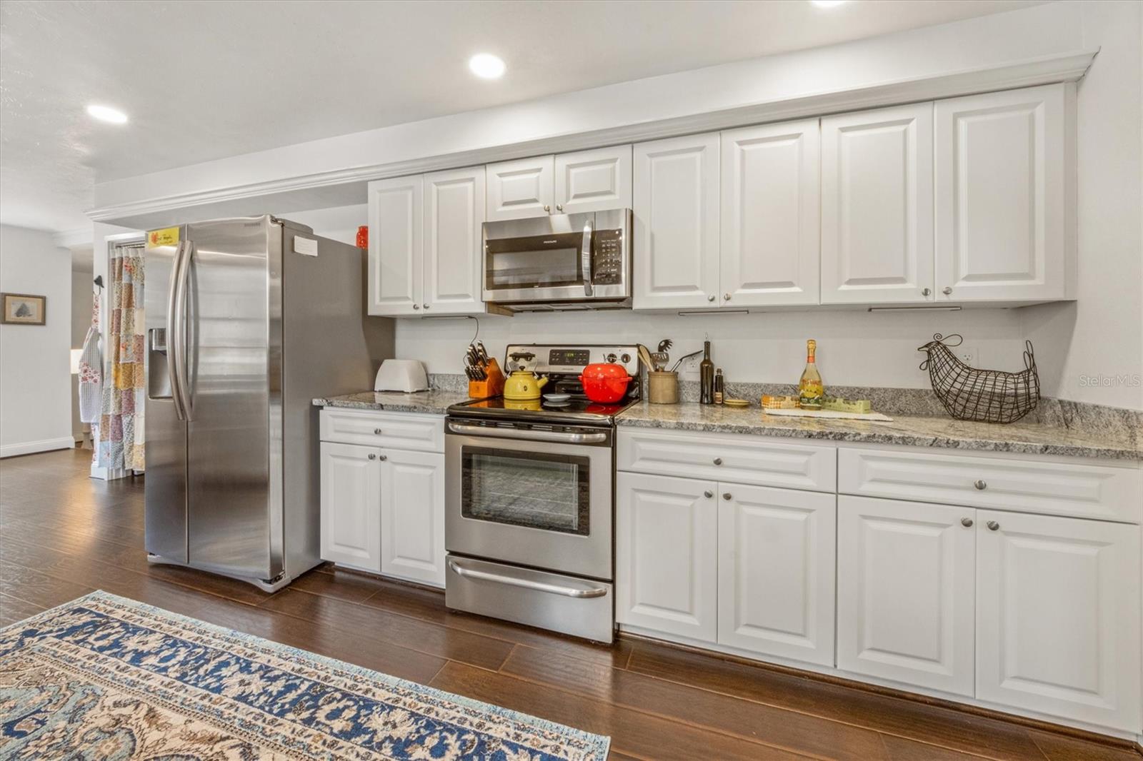 Image 7 of 26 For 102 28th Street W
