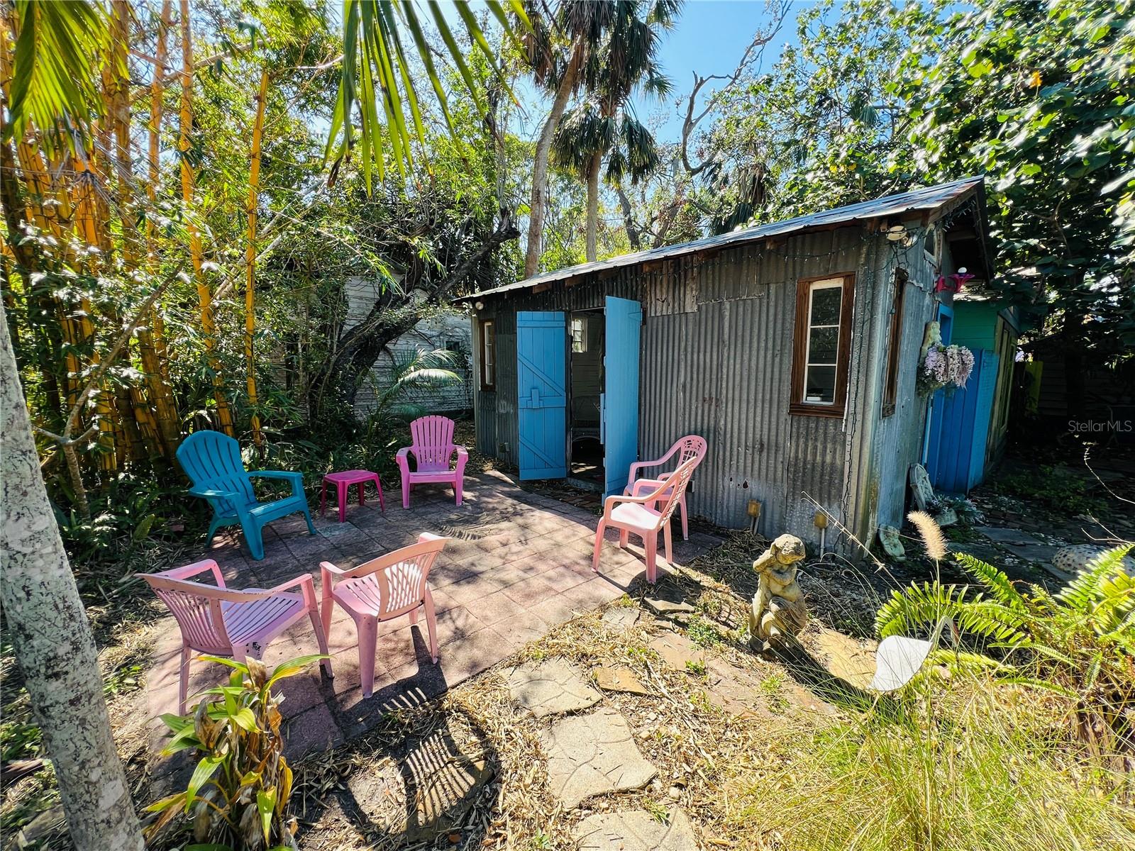 Image 51 of 88 For 1019 10th Avenue W