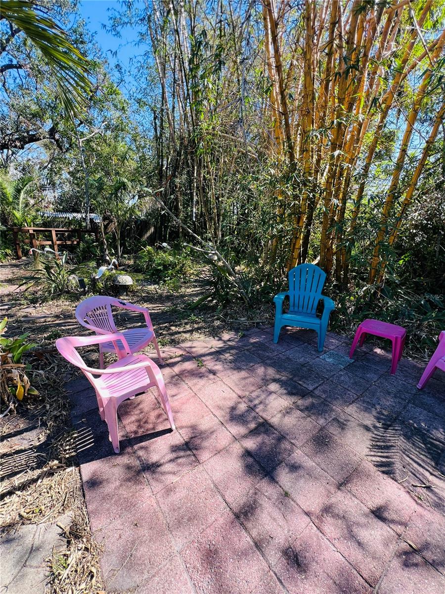 Image 52 of 88 For 1019 10th Avenue W
