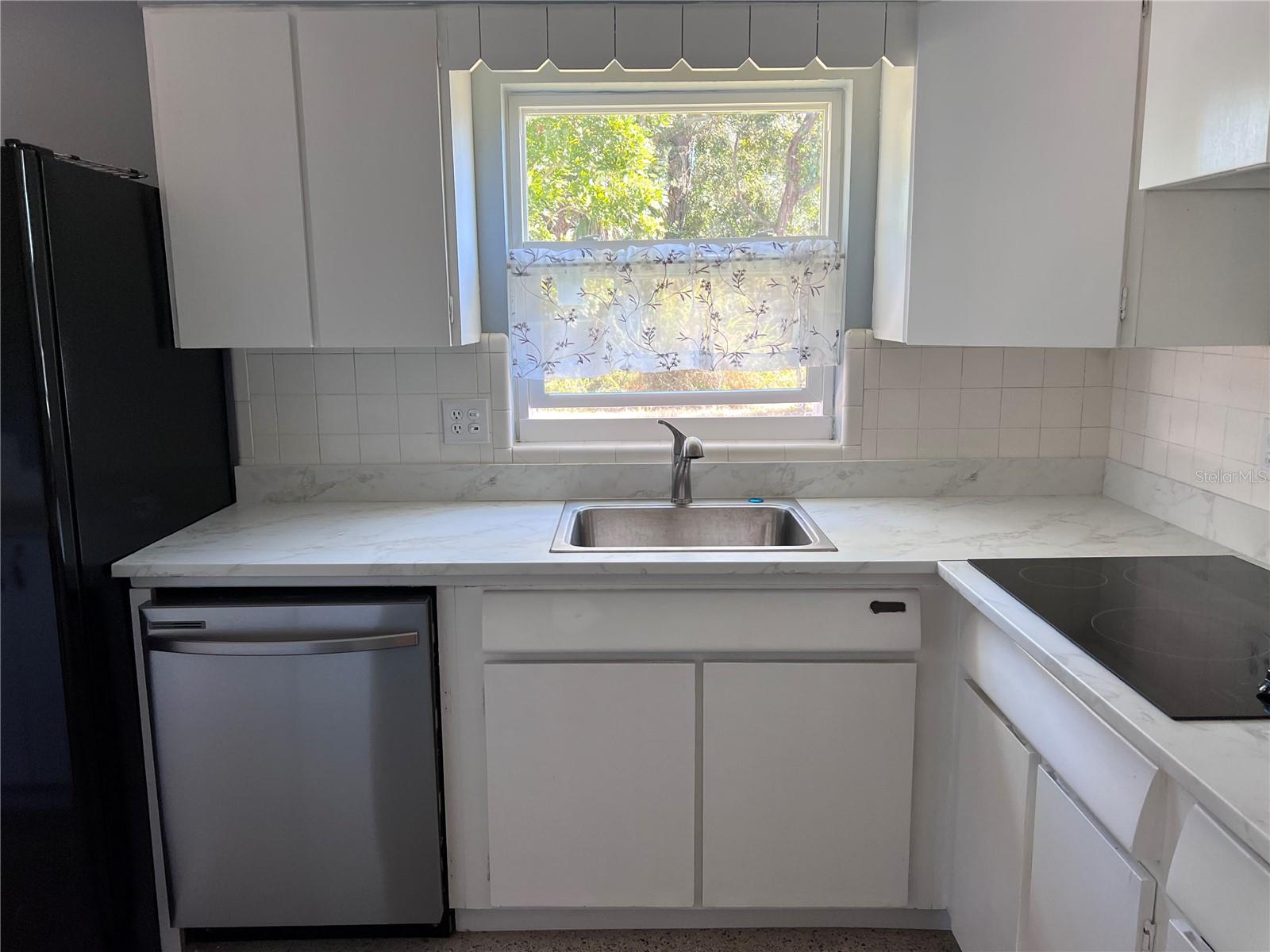 Image 3 of 14 For 2833 62nd Street N