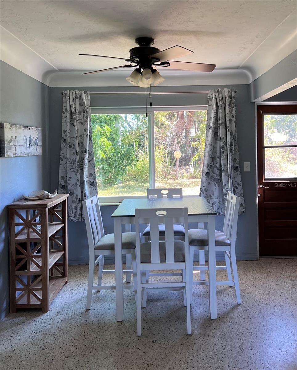 Image 5 of 14 For 2833 62nd Street N