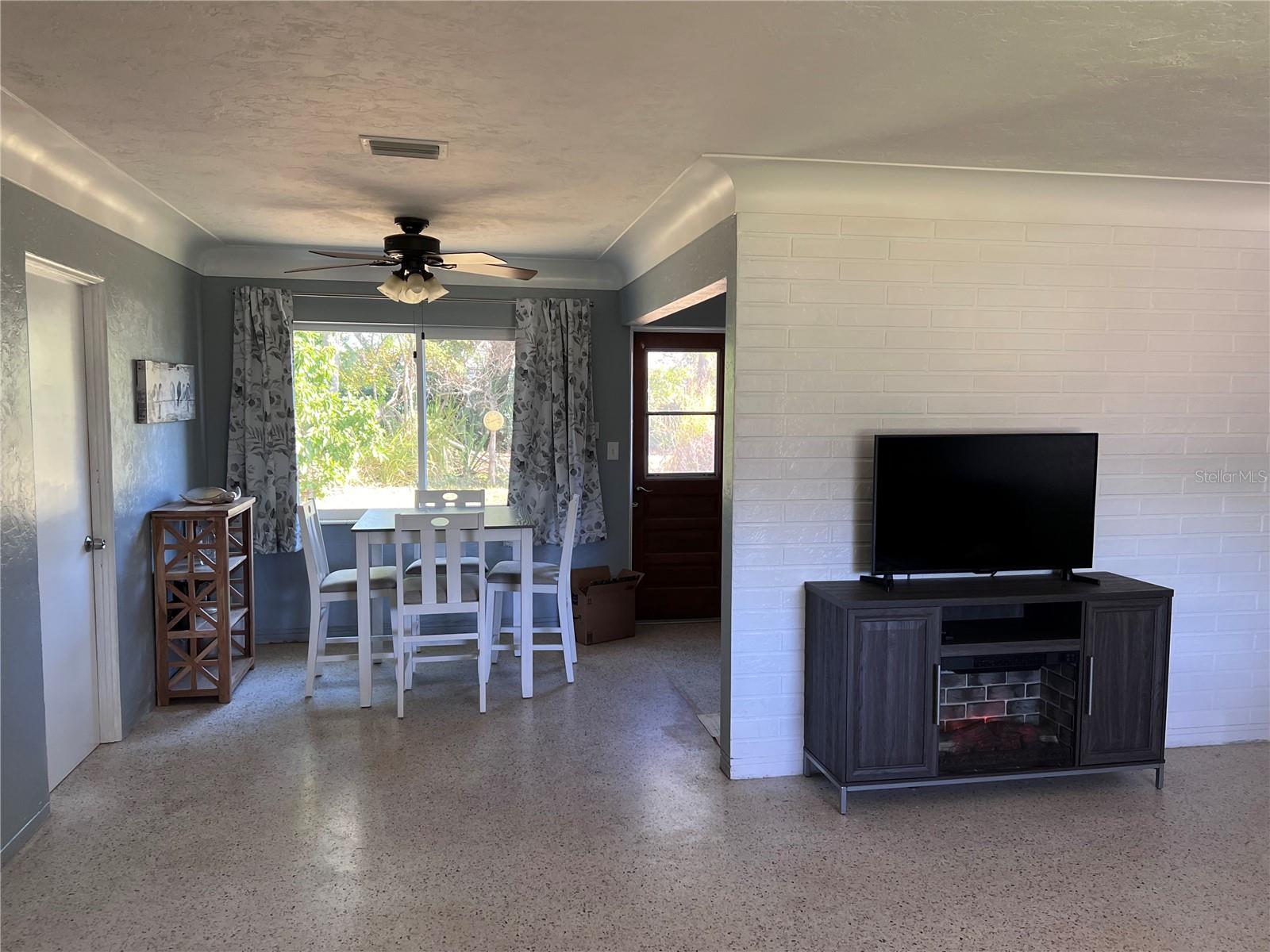 Image 6 of 14 For 2833 62nd Street N