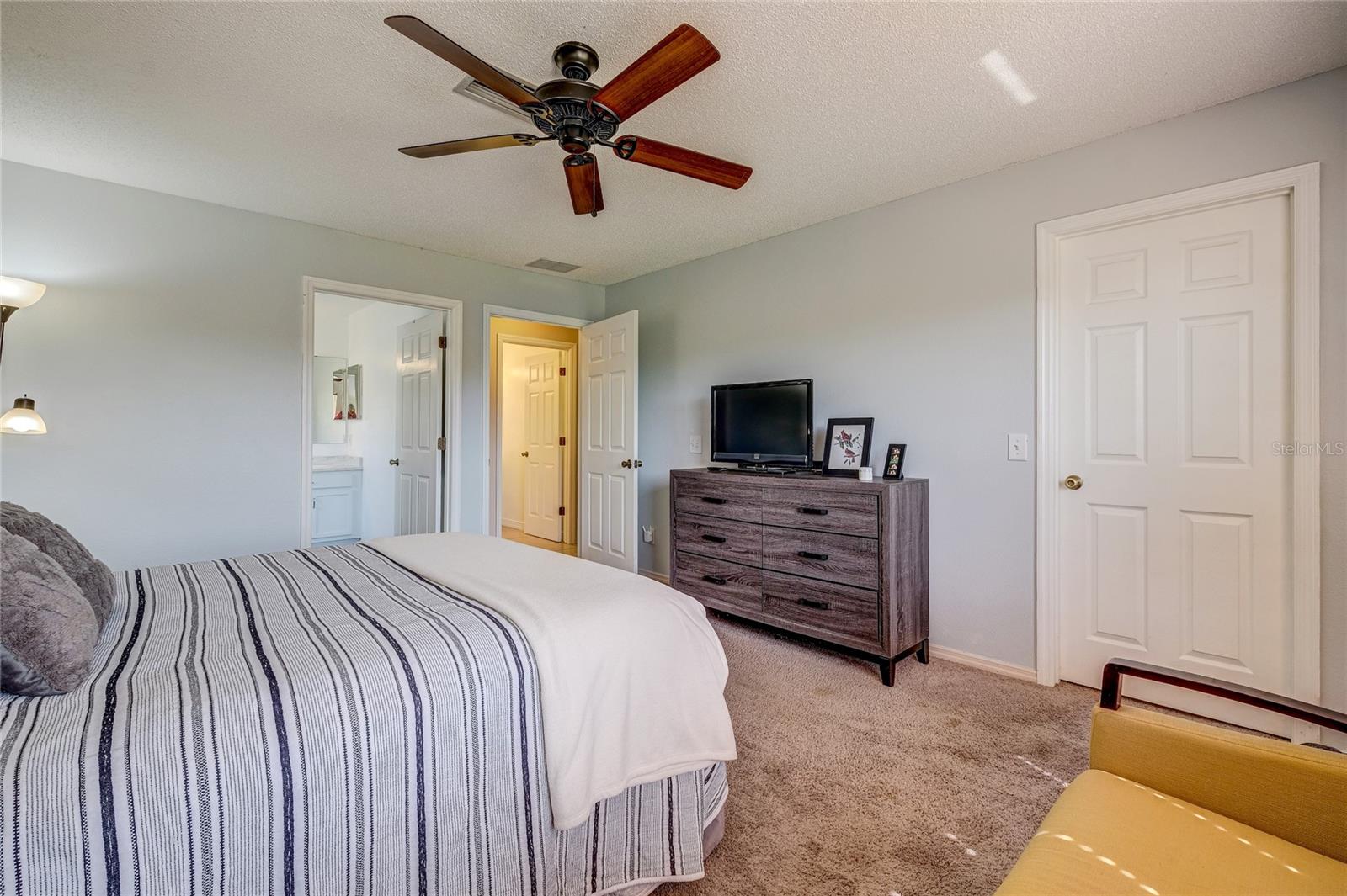 Image 15 of 37 For 11779 Shirburn Circle