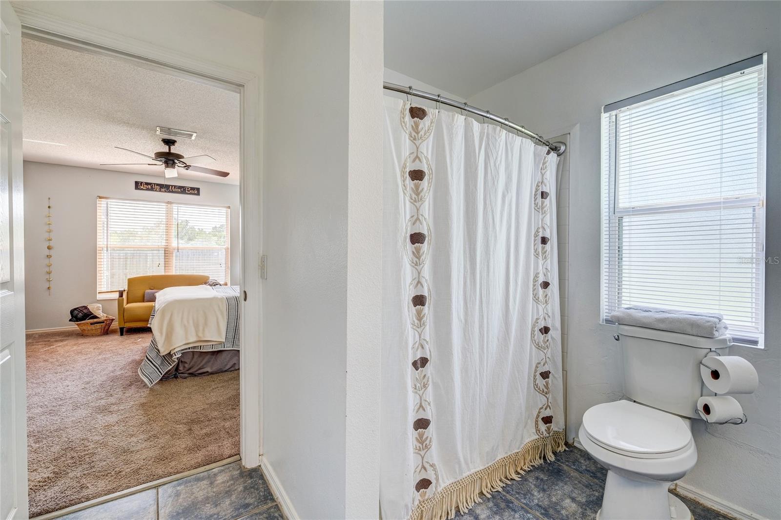 Image 17 of 37 For 11779 Shirburn Circle