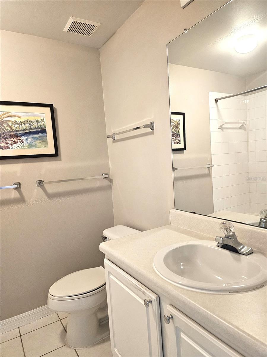 Image 17 of 25 For 5711 Bentgrass Drive 19-203