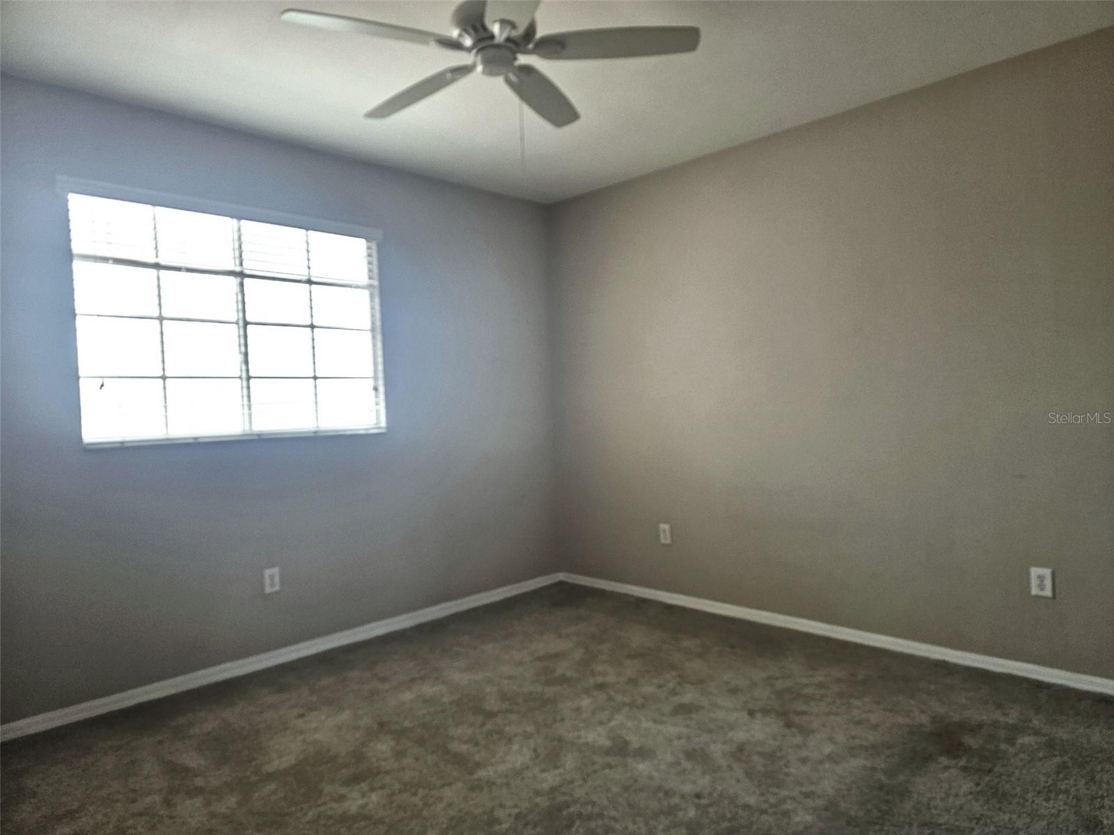 Image 21 of 25 For 5711 Bentgrass Drive 19-203