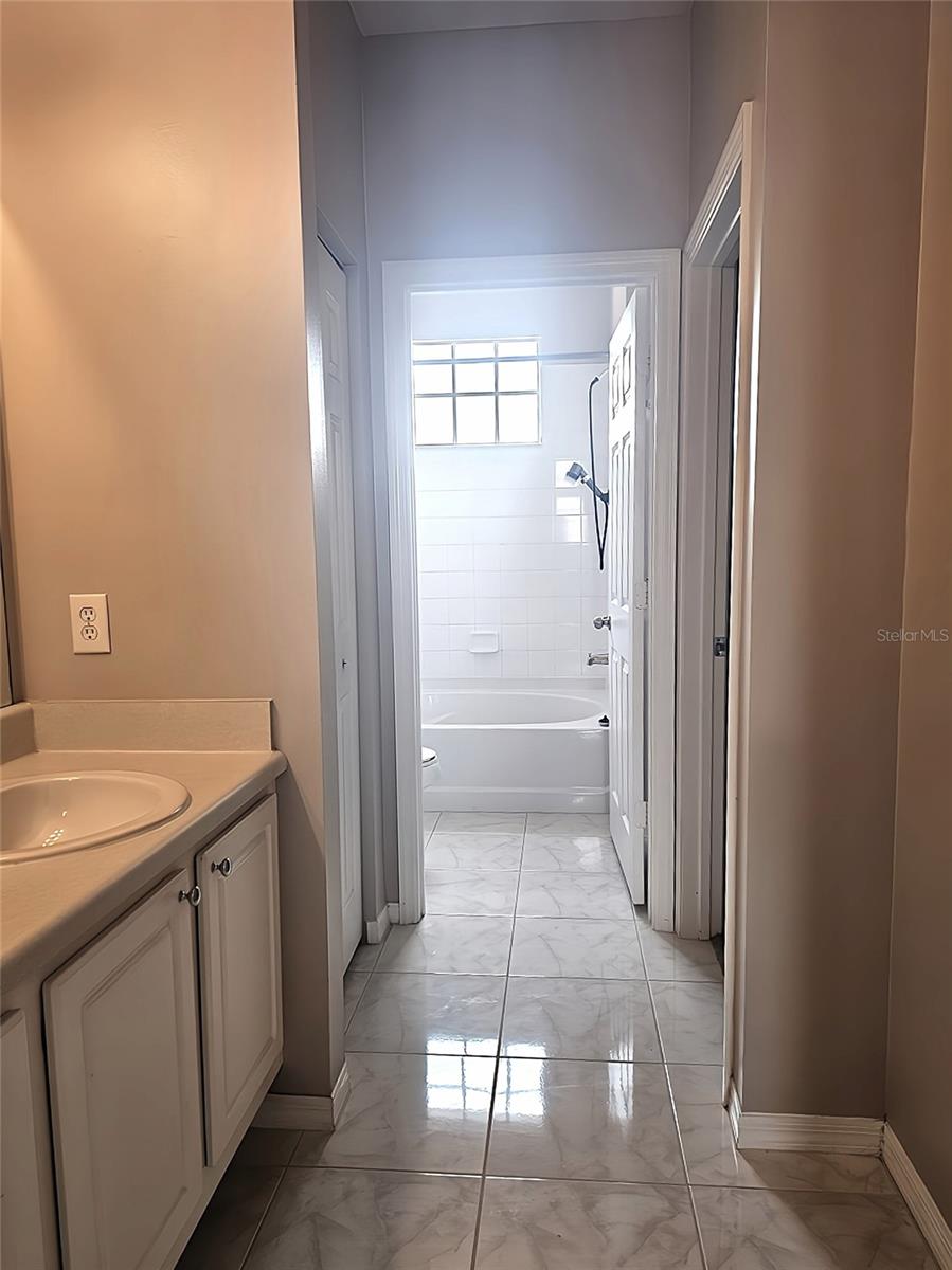 Image 22 of 25 For 5711 Bentgrass Drive 19-203