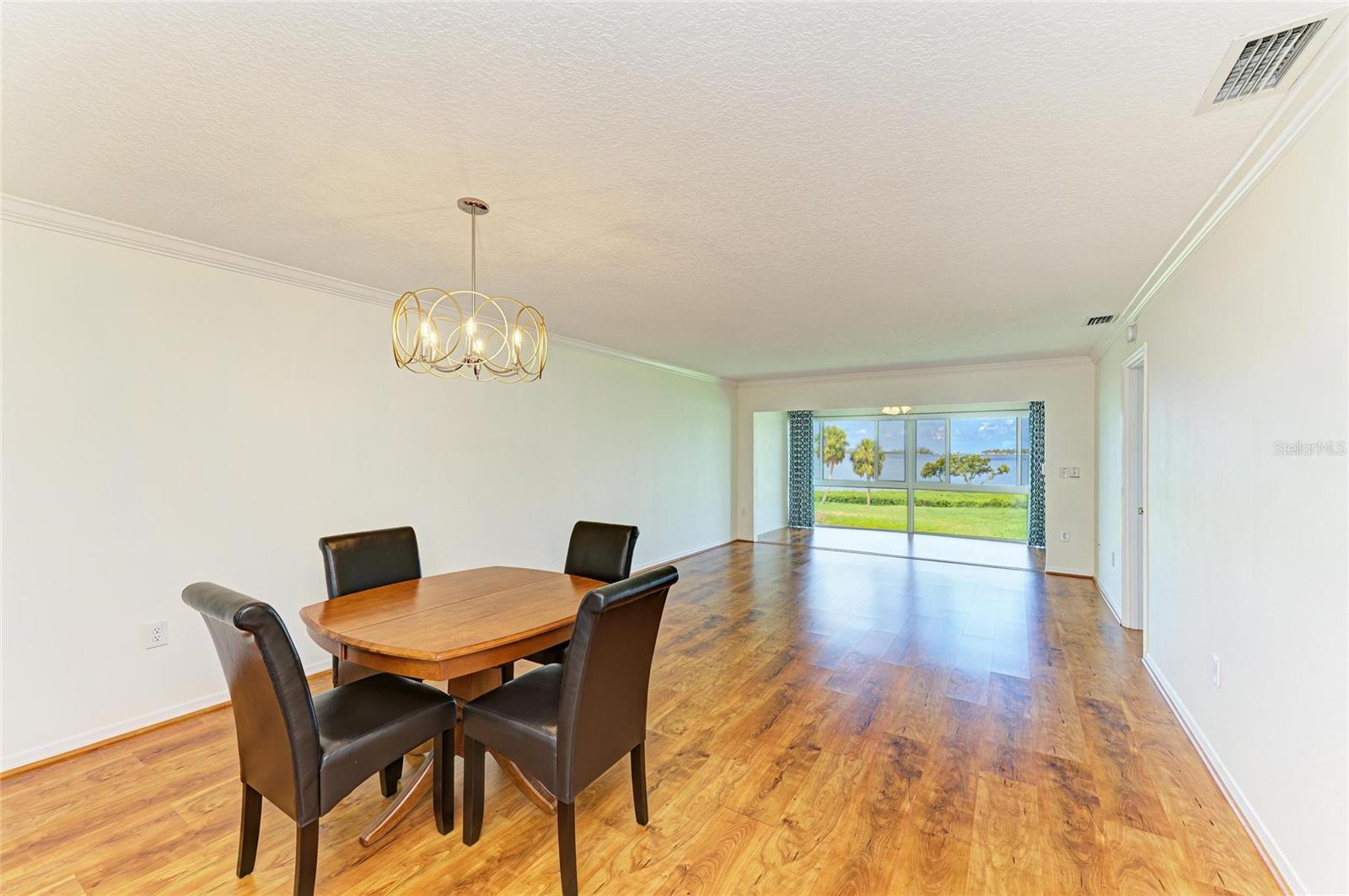 Image 20 of 73 For 4736 Independence Drive 4736