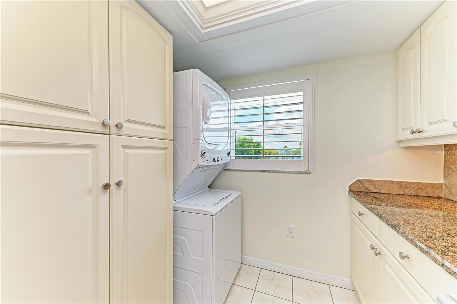 Image 23 of 73 For 4736 Independence Drive 4736