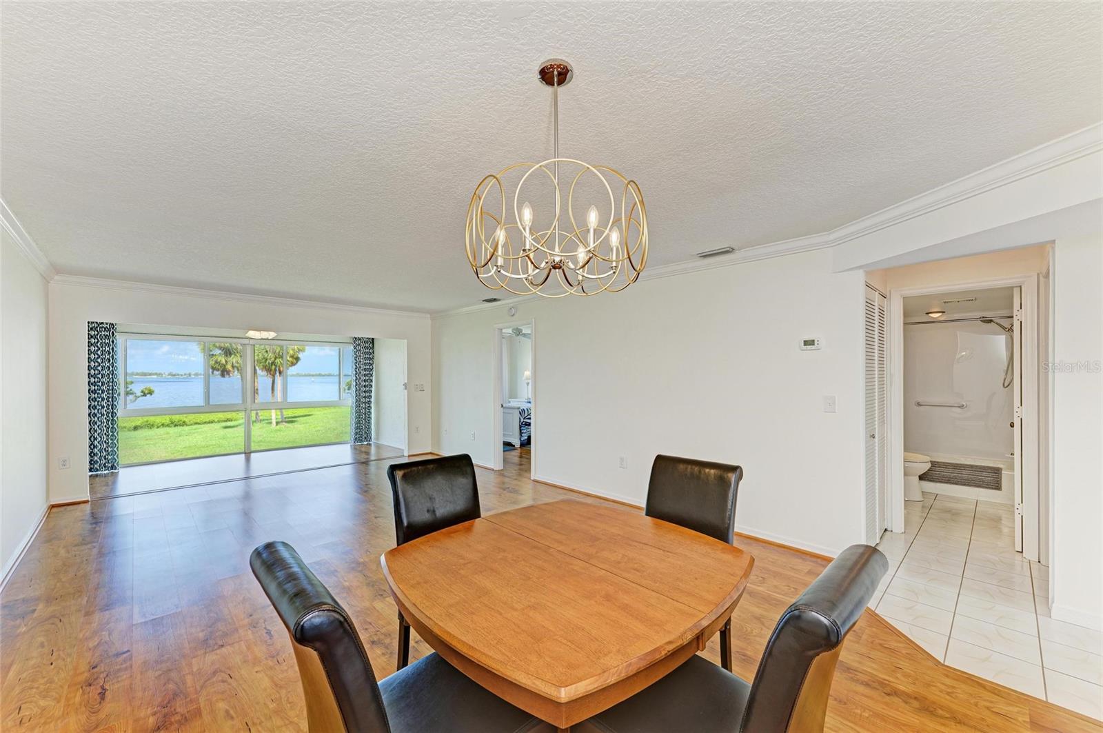 Image 24 of 73 For 4736 Independence Drive 4736