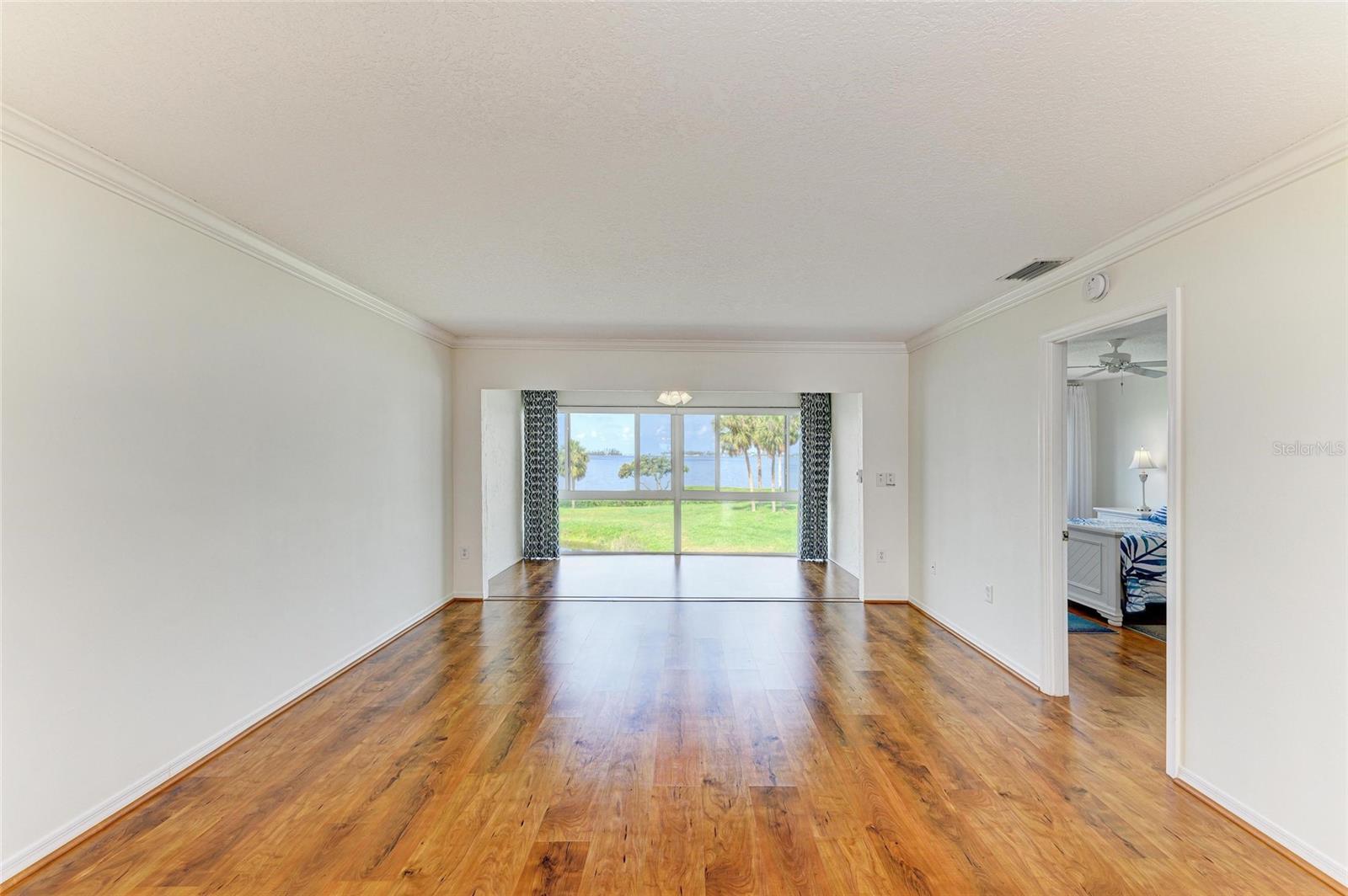 Image 25 of 73 For 4736 Independence Drive 4736