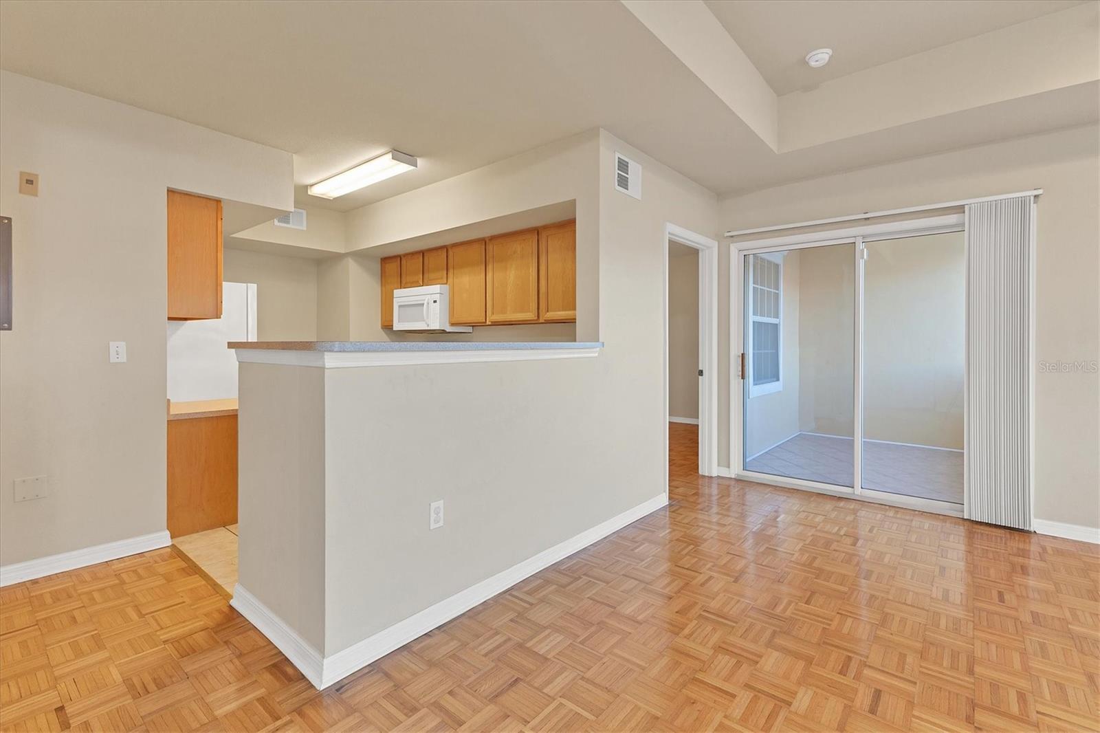 Image 11 of 34 For 1130 Villagio Circle 203