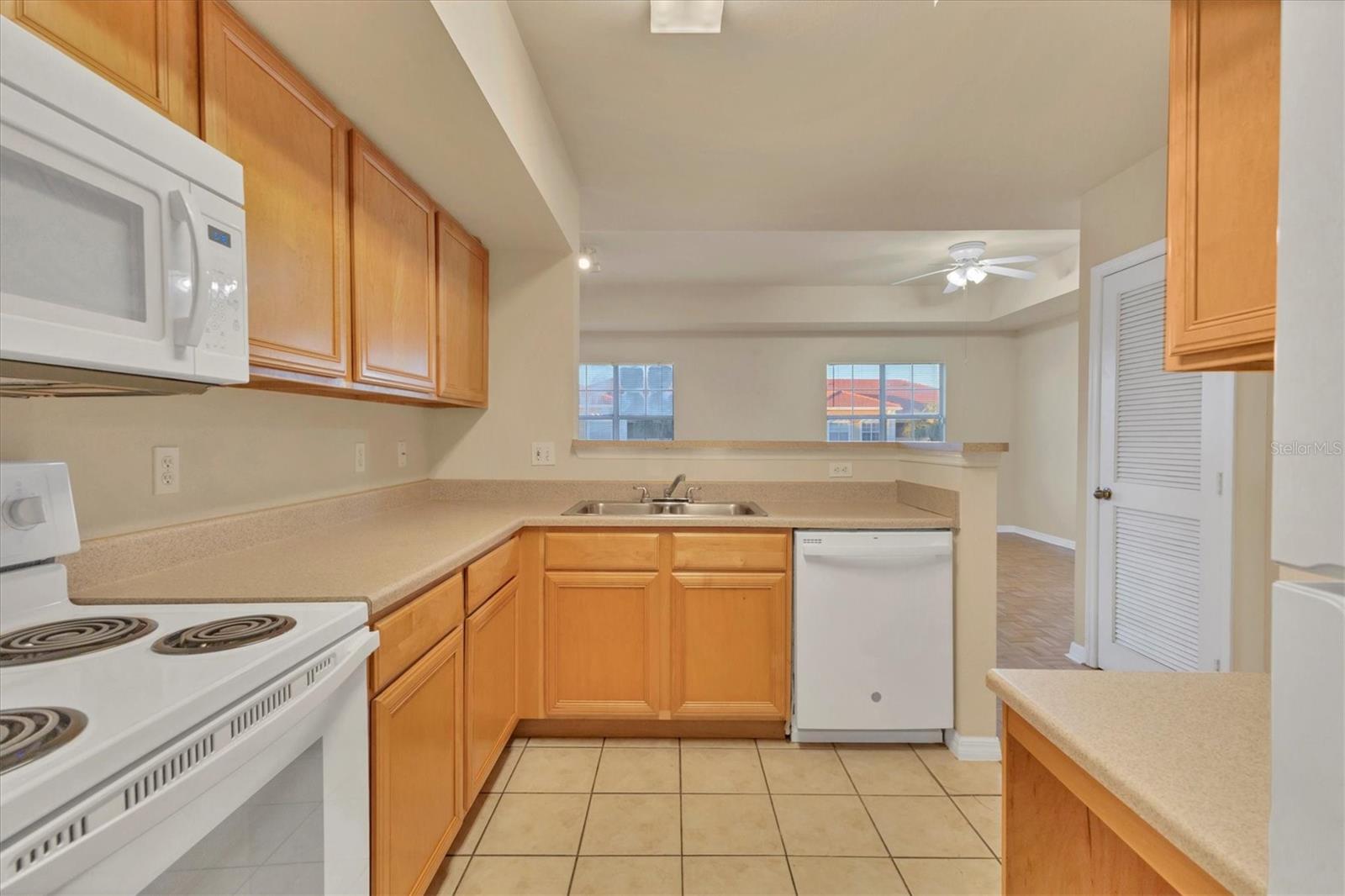 Image 14 of 34 For 1130 Villagio Circle 203