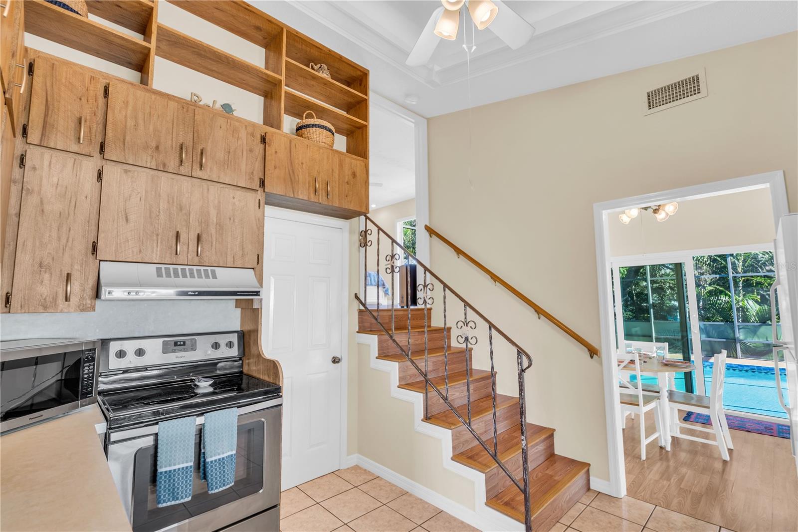 Image 11 of 41 For 521 Pameto Road