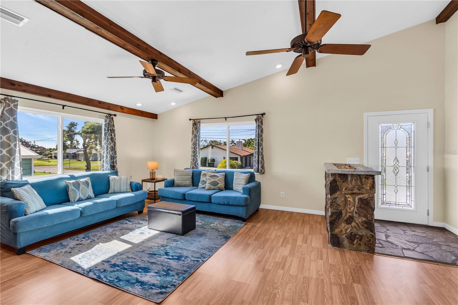 Image 6 of 41 For 521 Pameto Road