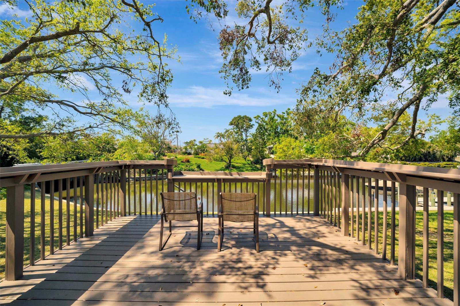 Image 31 of 33 For 3428 Mineola Drive