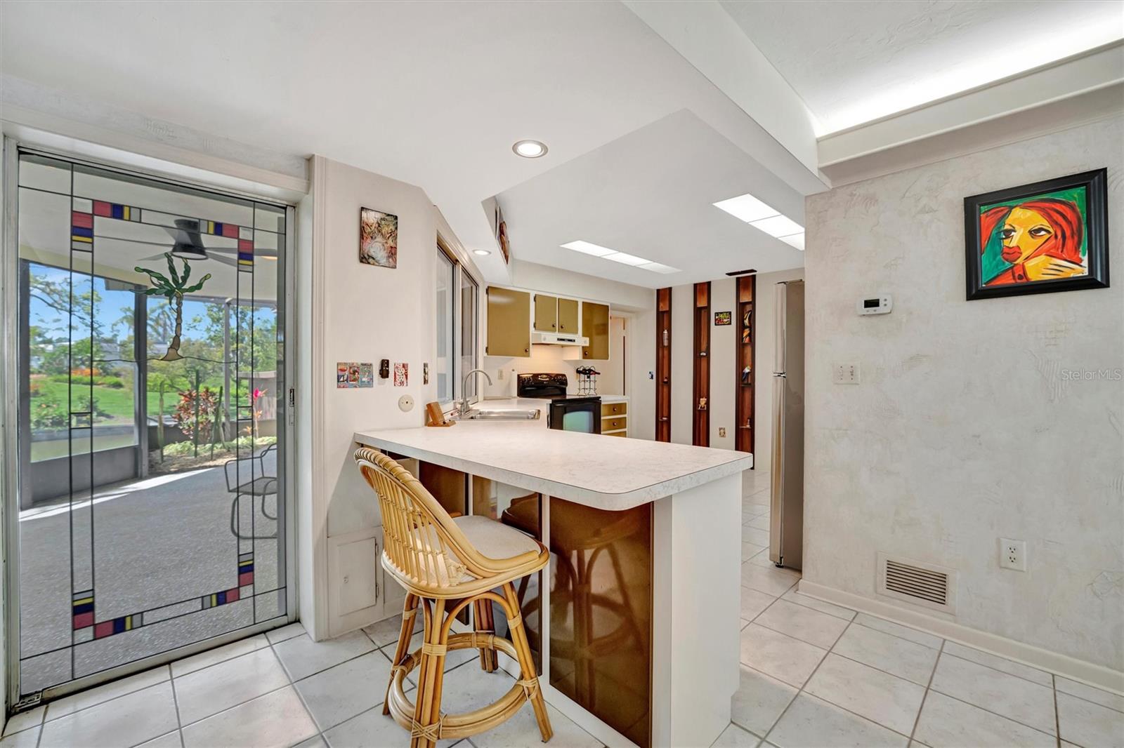 Image 6 of 33 For 3428 Mineola Drive