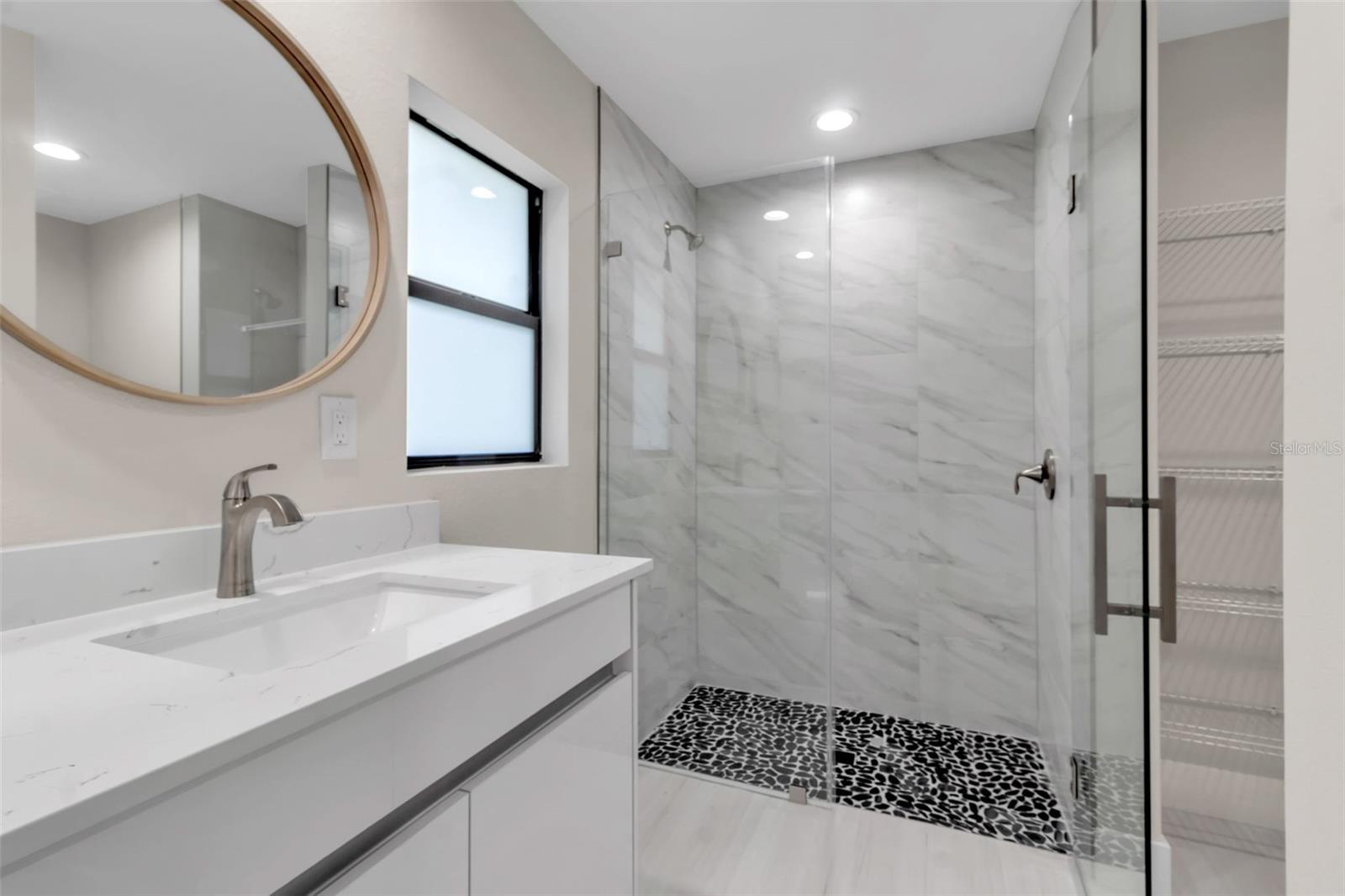 Image 29 of 52 For 23367 Mayville Avenue