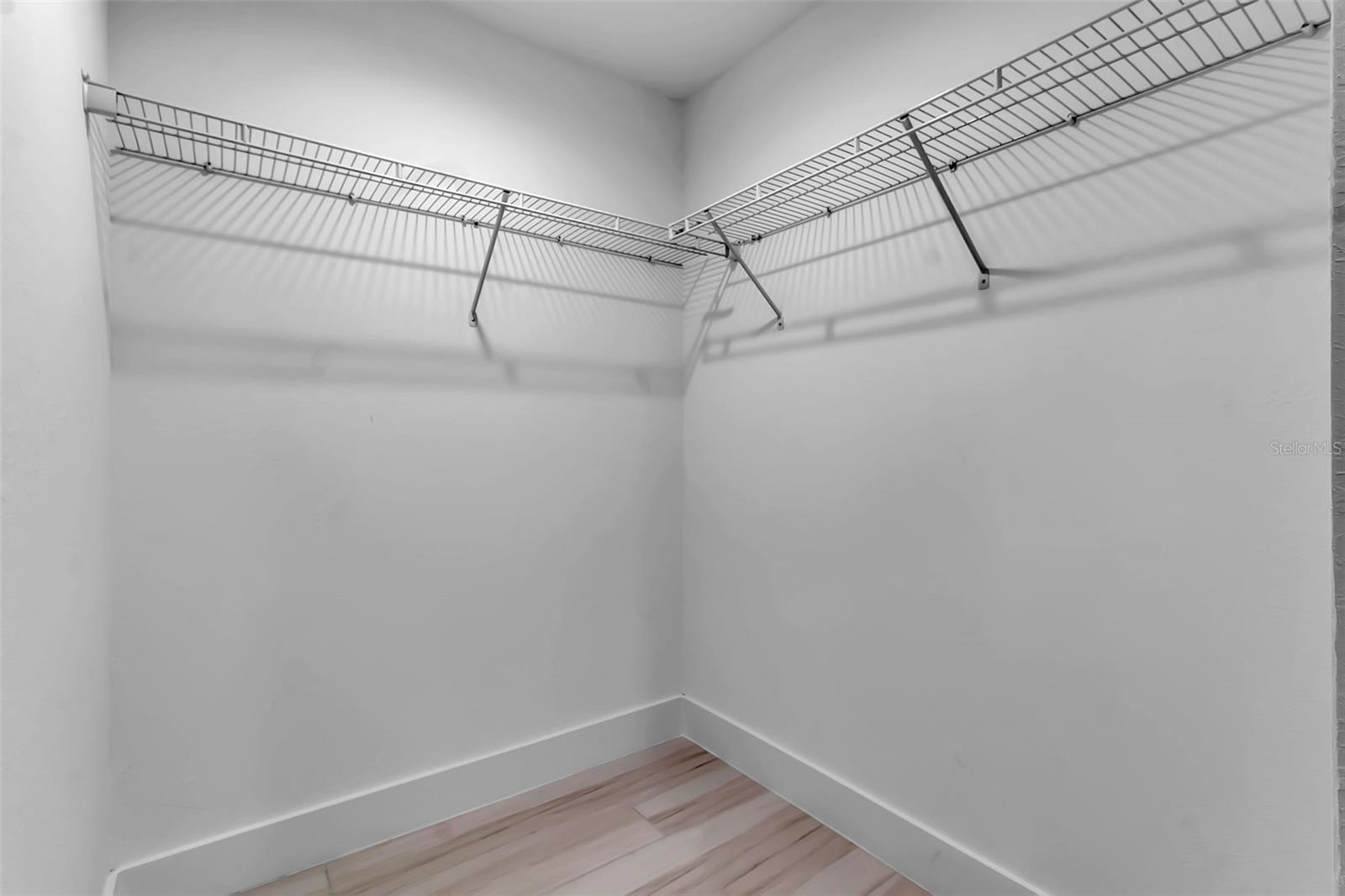 Image 32 of 52 For 23367 Mayville Avenue