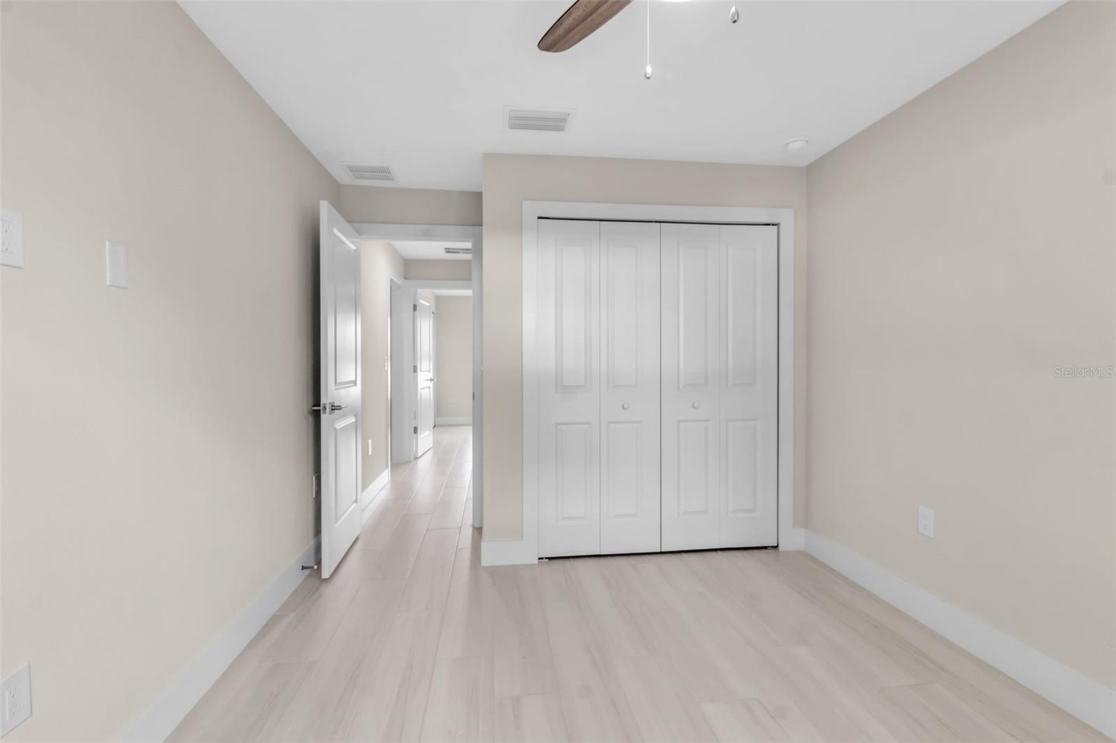 Image 37 of 52 For 23367 Mayville Avenue